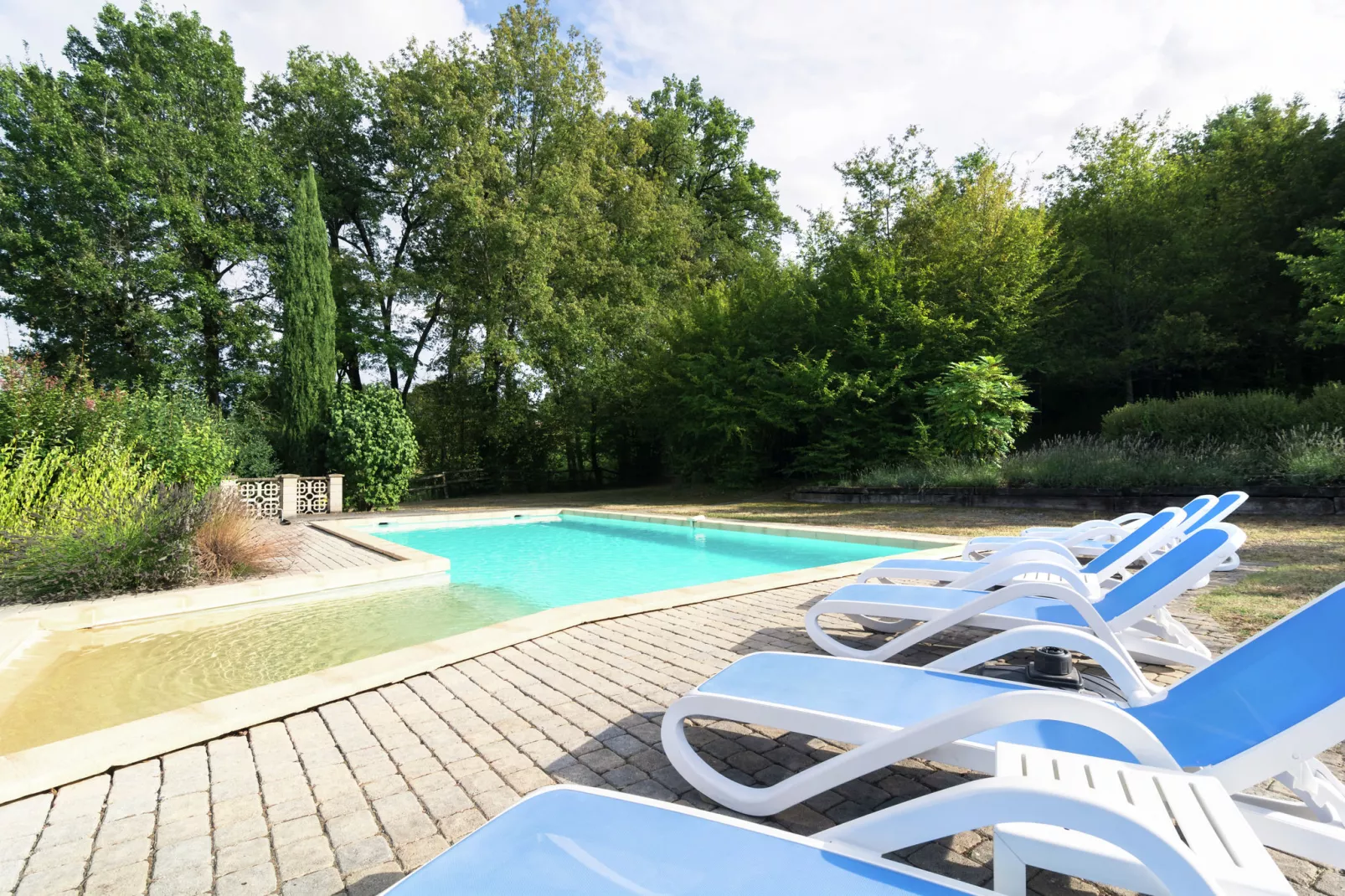 Maison de vacances Anglars Nozac Graulière-Zwembad