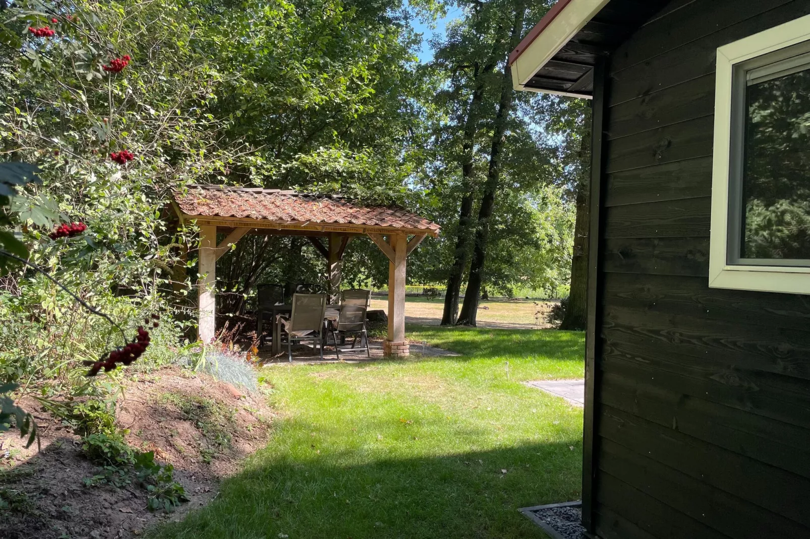 De Hooischuur in Hellendoorn-Tuinen zomer