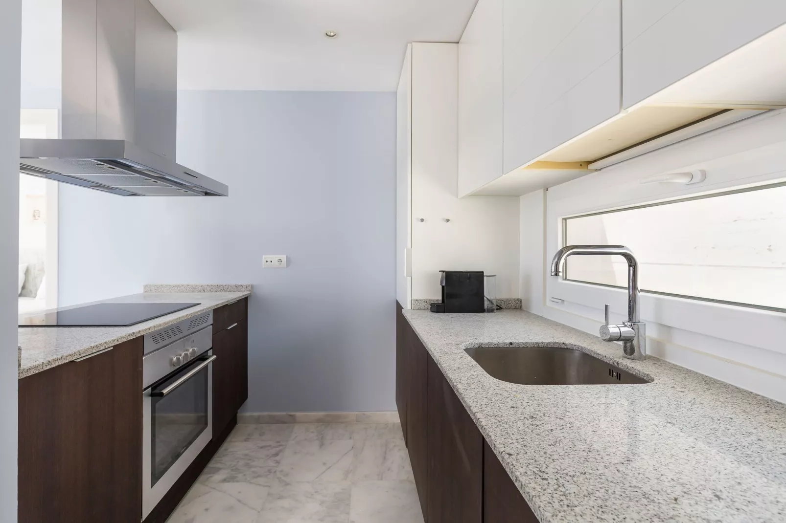Modern appartement met dakterras en zeezicht-Keuken