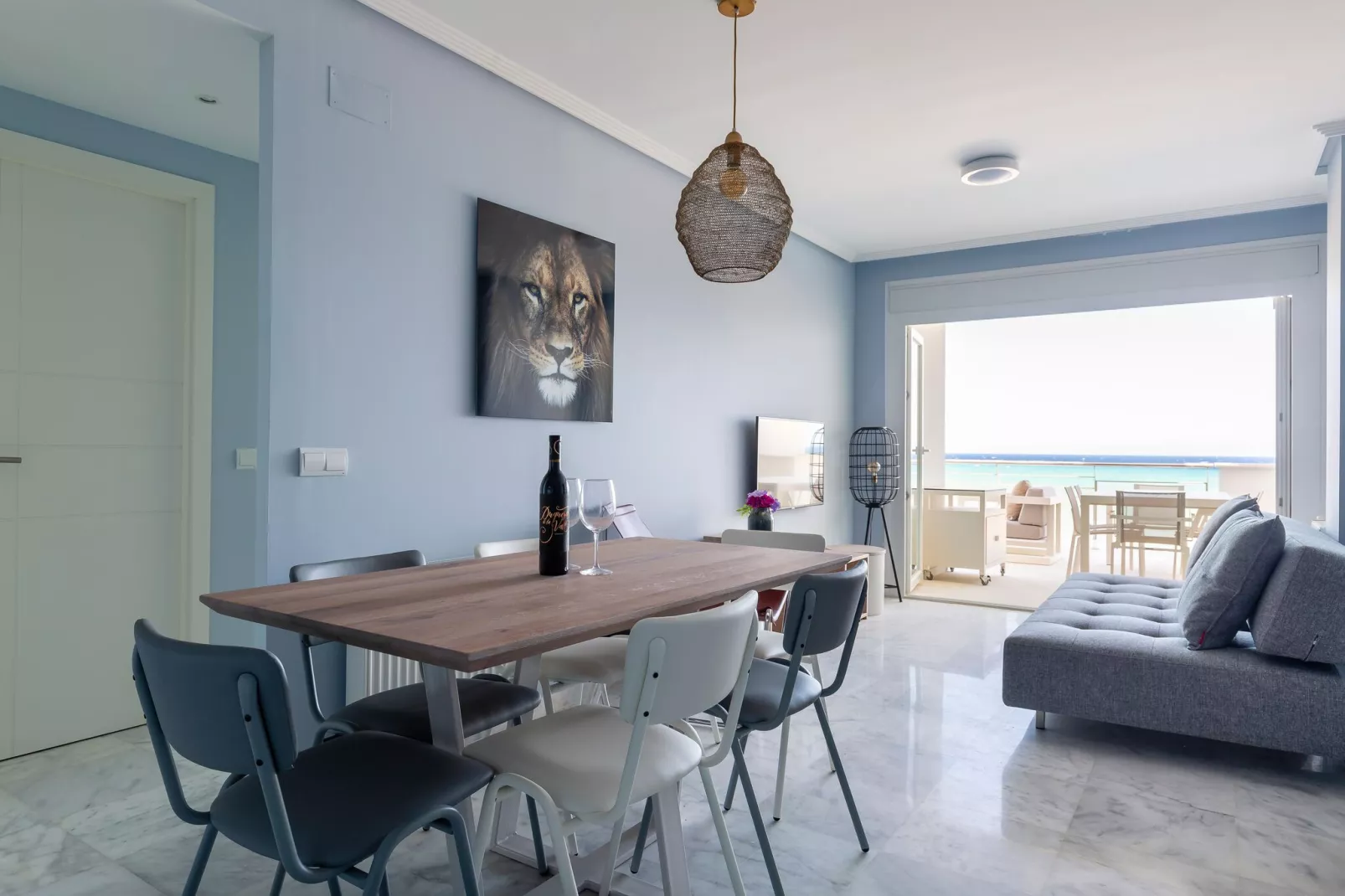 Mooi appartement met zeezicht, aan de Spaanse kust-Woonkamer