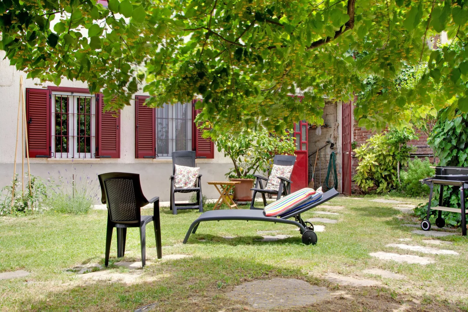 Casale Adriano Country House monolocale-Tuinen zomer