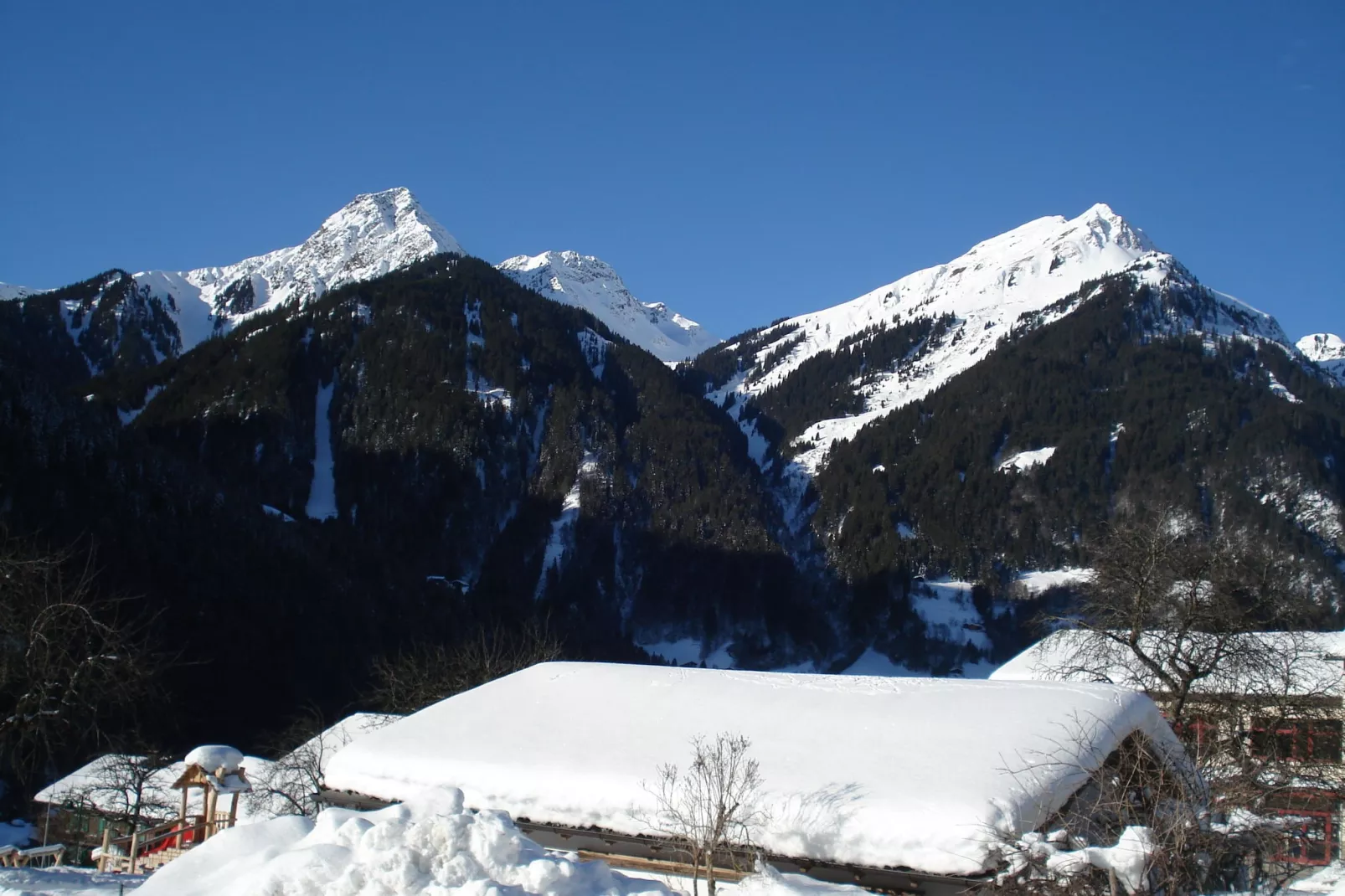Haus Hüsli-Gebied winter 1km