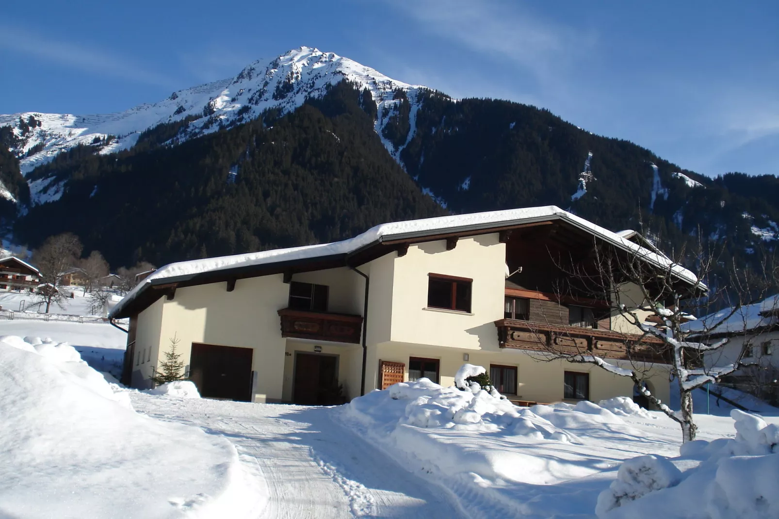 Haus Mangard-Exterieur winter