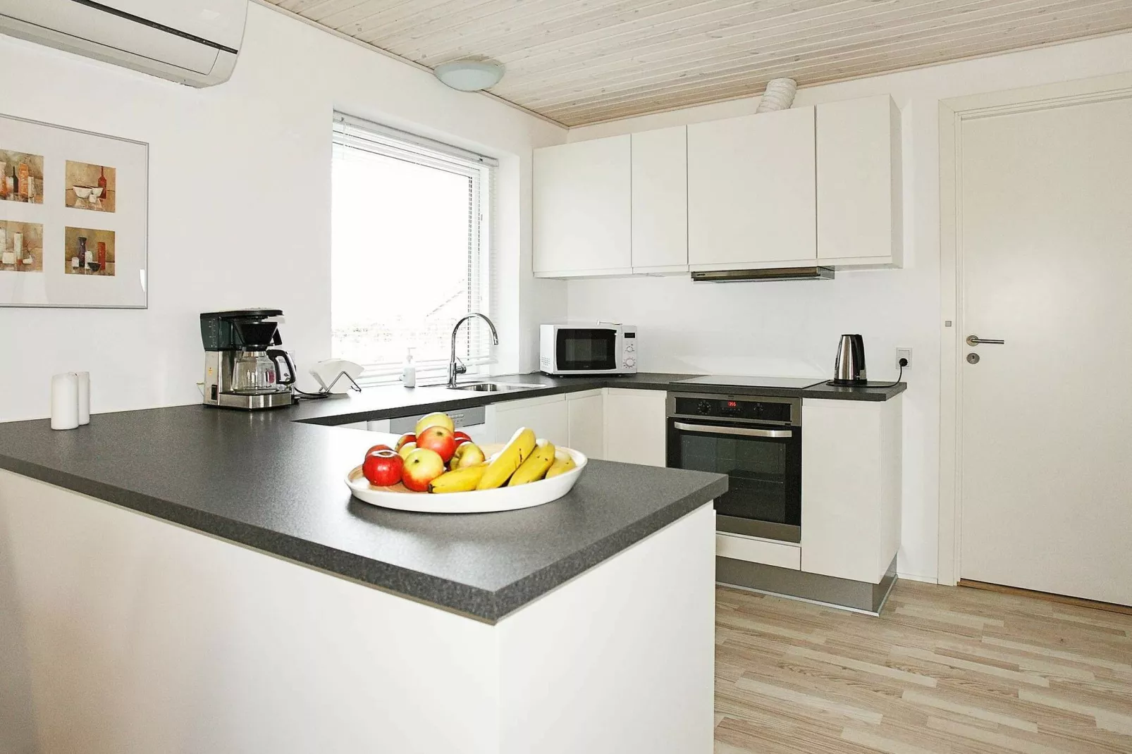 Luxe Spa Retreat aan Zee -- By Traum Ferienwohnungen-Binnen