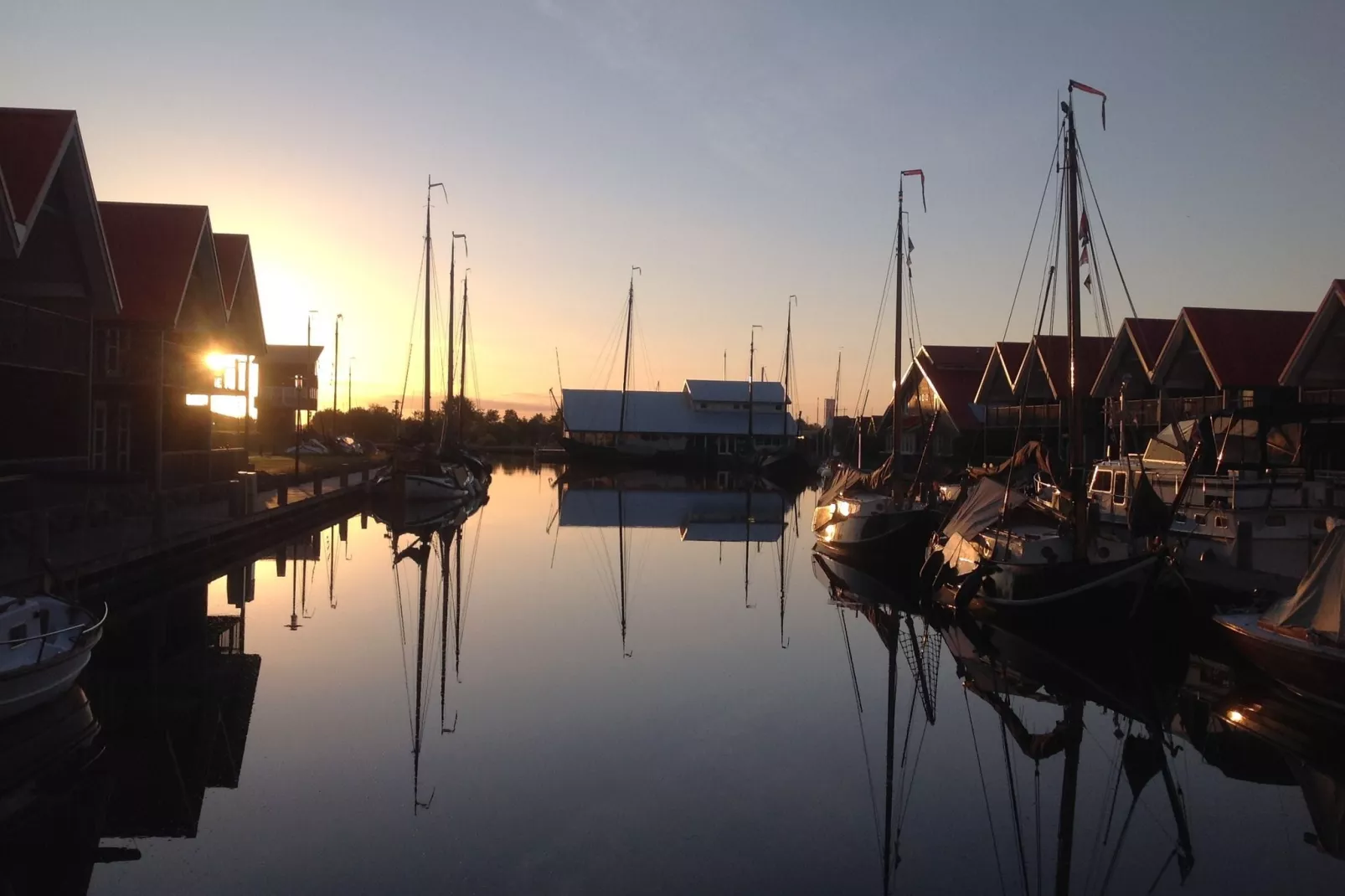 Havenresort Terherne 1-Buitenkant zomer