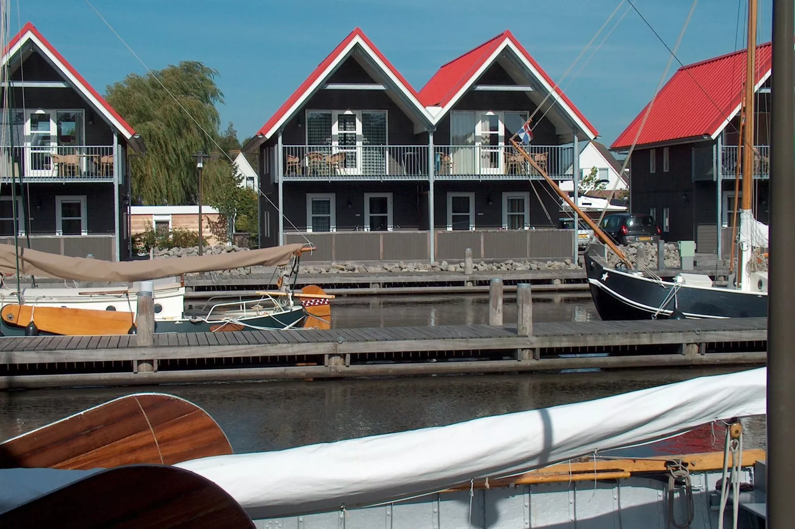 Havenresort Terherne 1-Buitenkant zomer