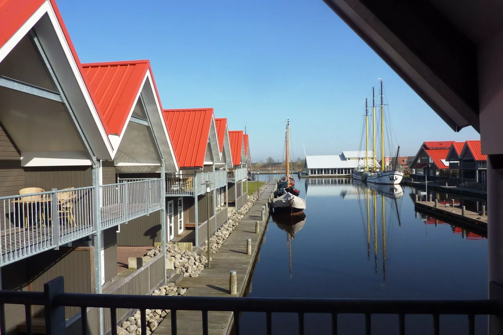 Havenresort Terherne 1-Buitenkant zomer