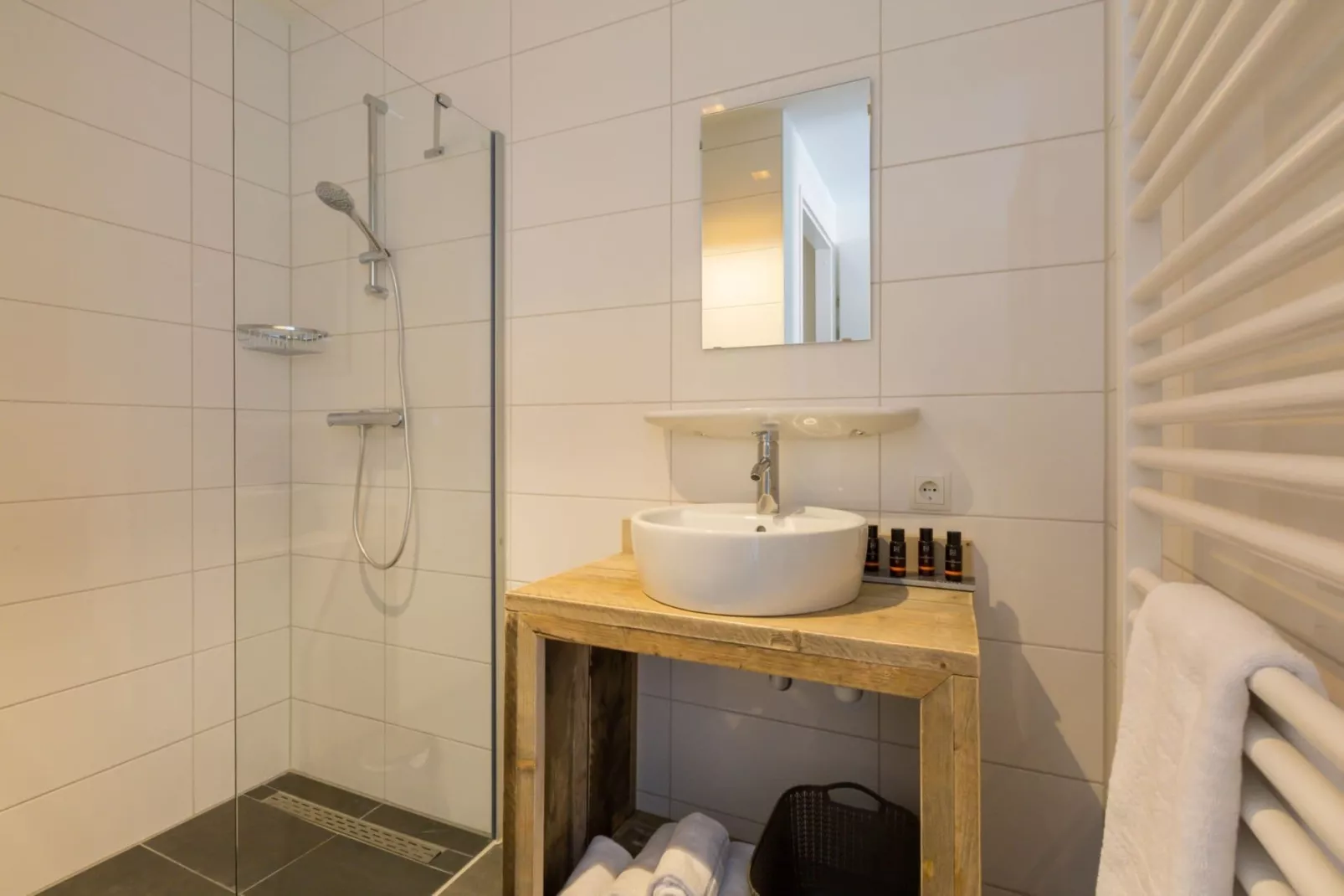 Appartement Duinhof Dishoek - 6 personen sauna-Badkamer