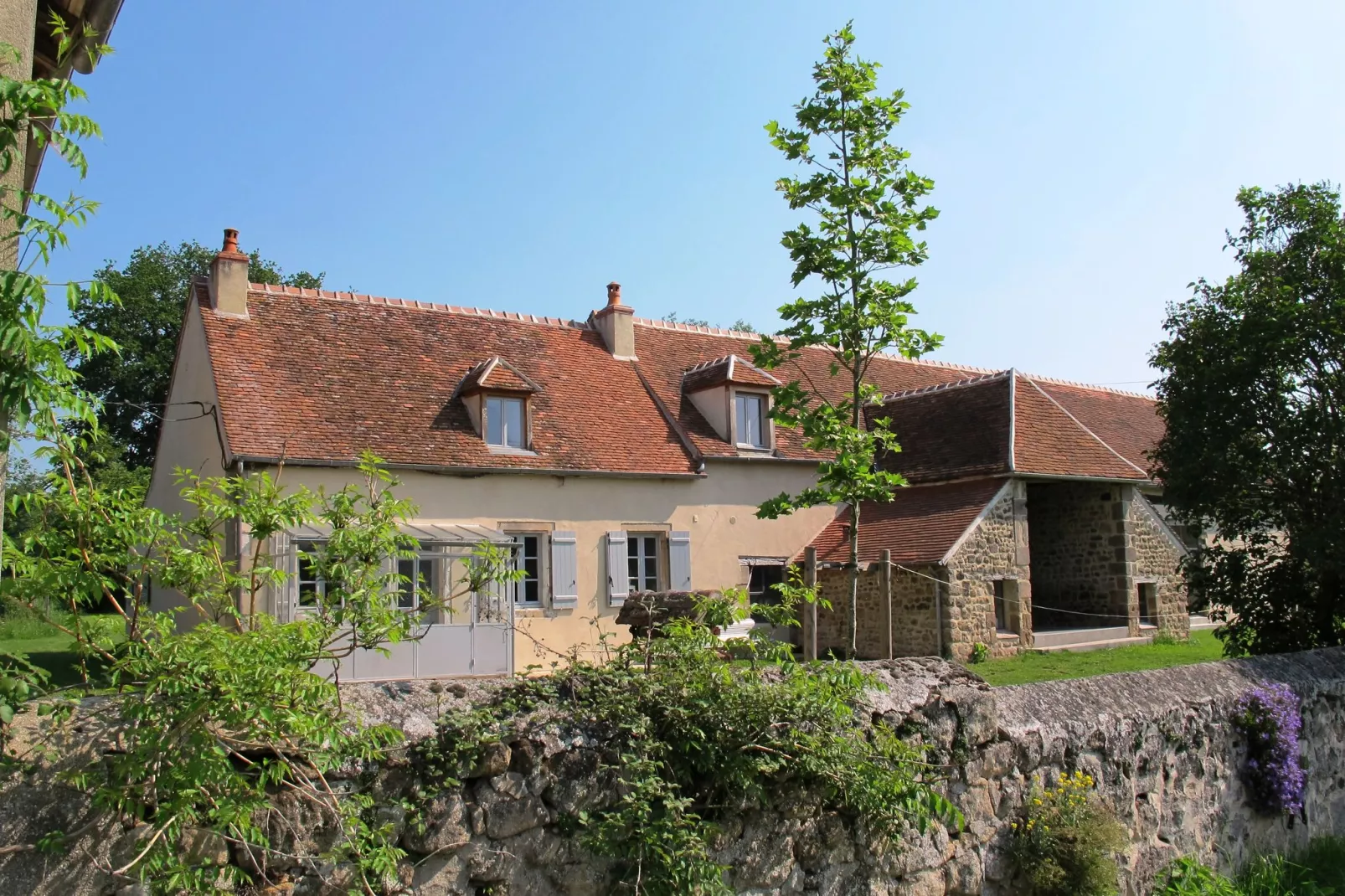 Maison de vacances - BRAIZE-Buitenkant zomer