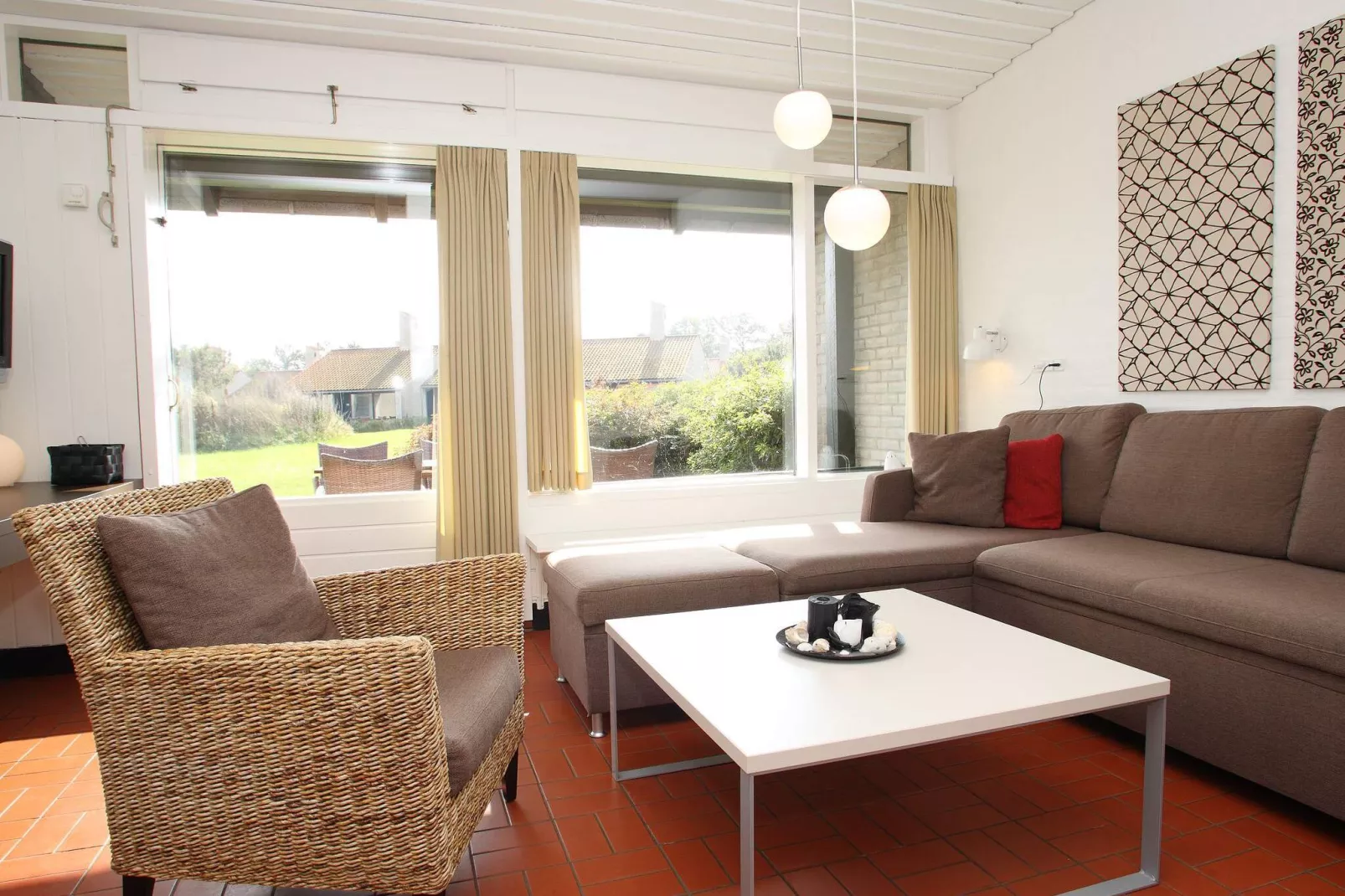 3 room w/seaview-Binnen