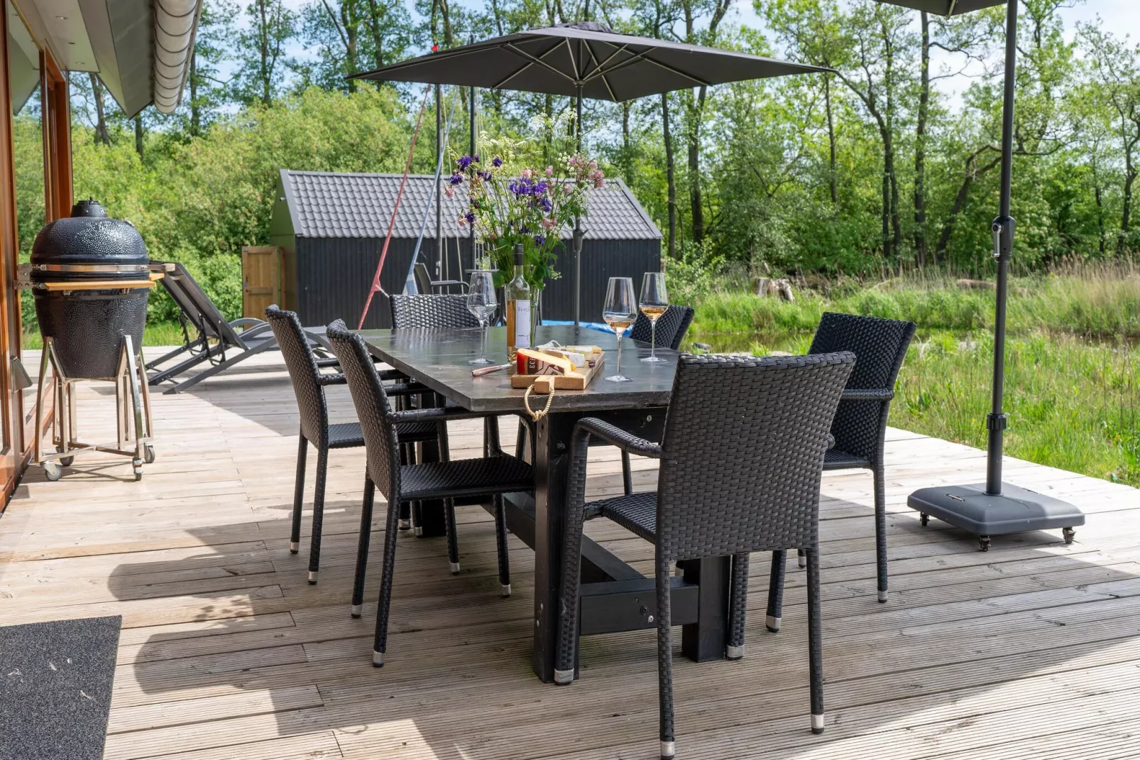 Landhuis Alde Feanen-Terrasbalkon