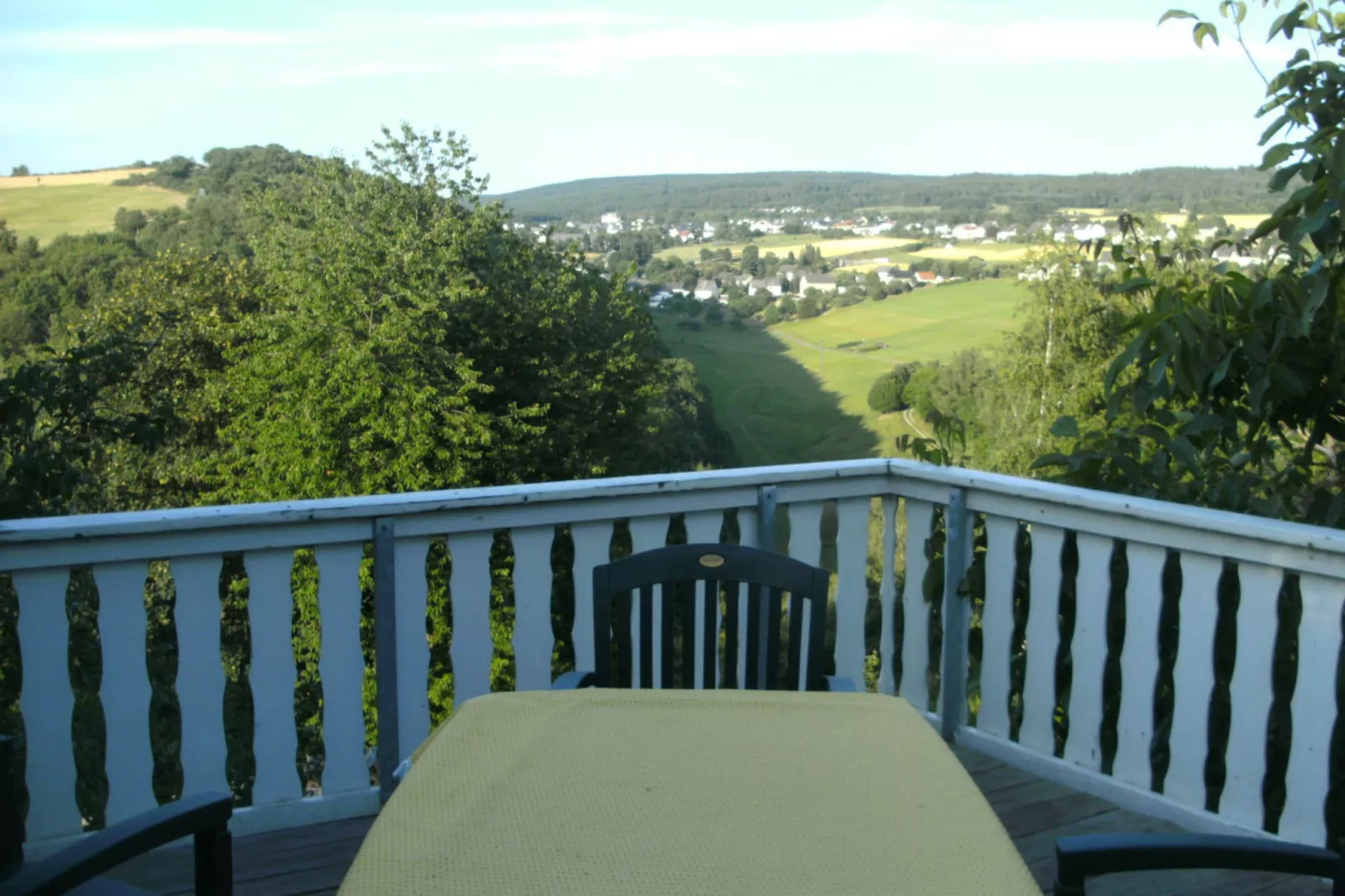 Talblick-Terrasbalkon