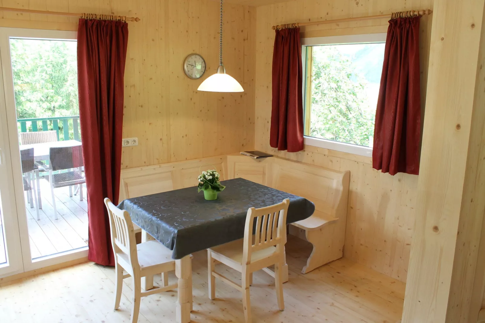 Chalet Almdorf 24-Woonkamer