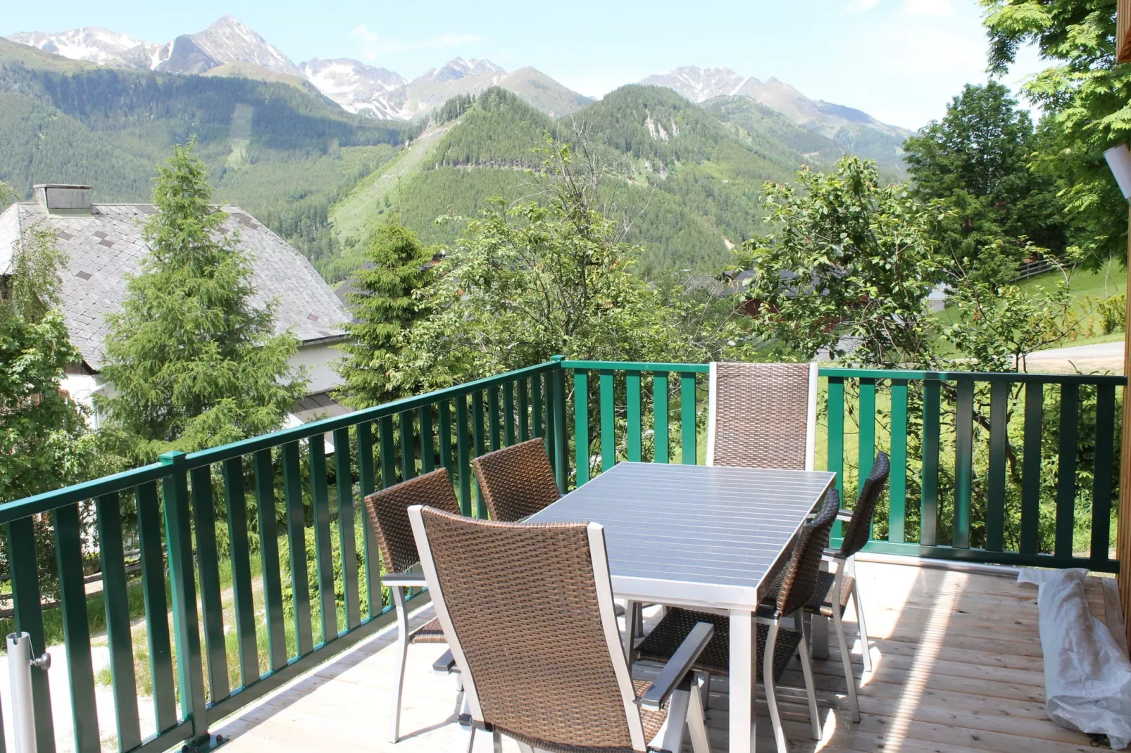 Chalet Almdorf 24-Terrasbalkon