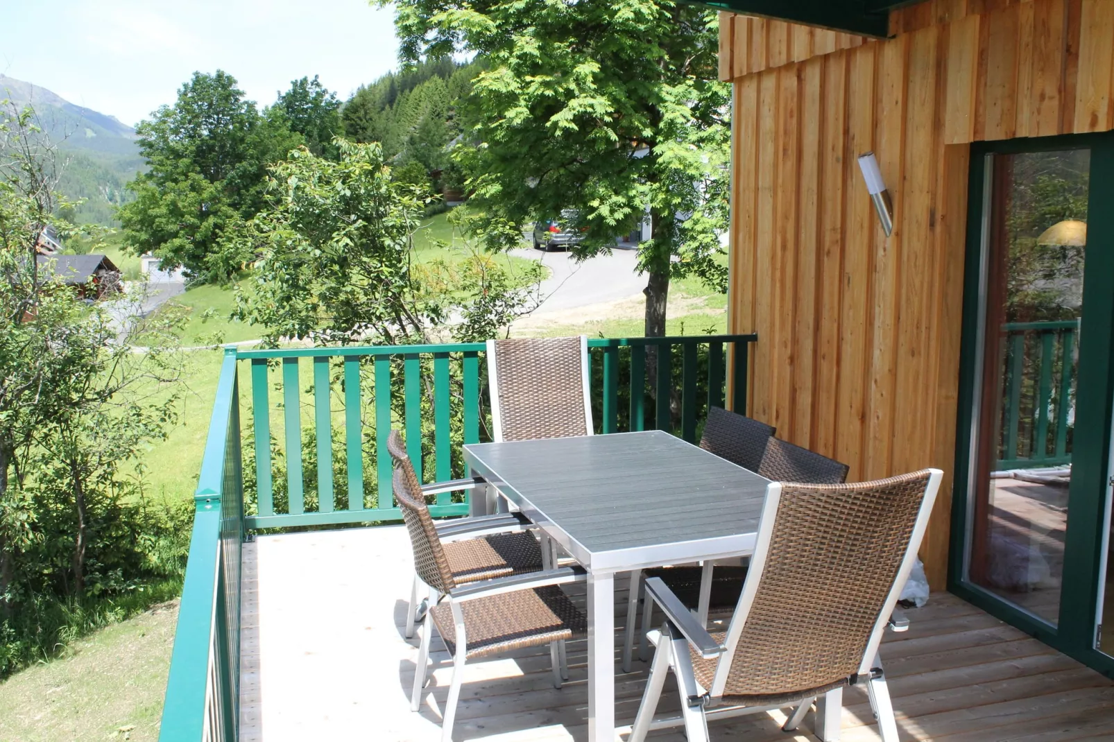 Chalet Almdorf 24-Terrasbalkon