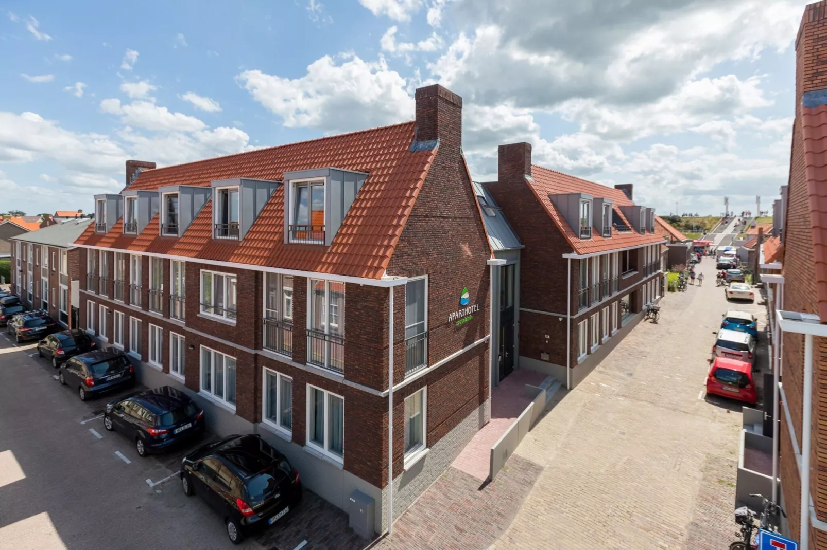 Aparthotel Zoutelande - 4 pers luxe appartement - huisdier-Buitenkant zomer