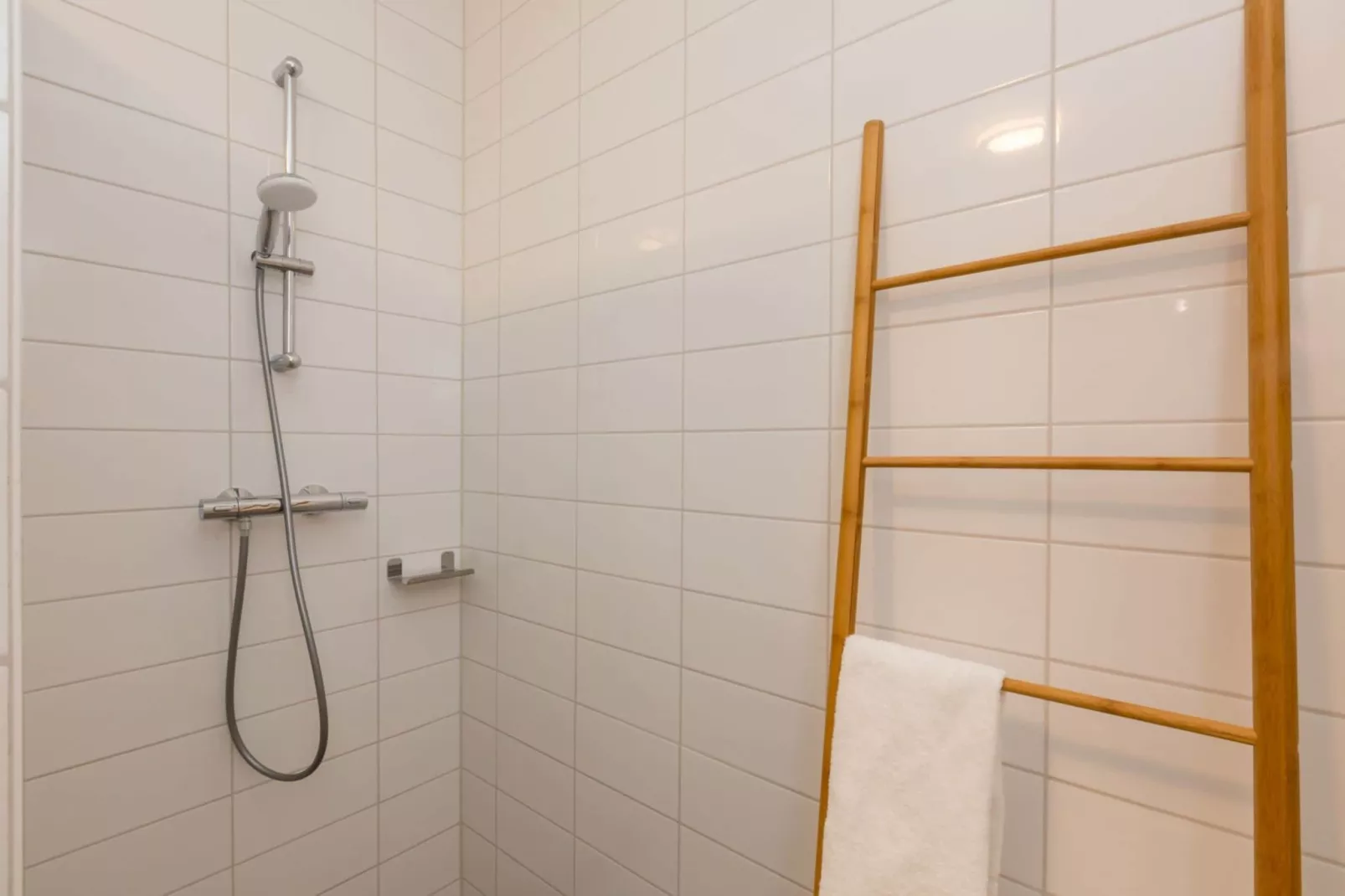 Aparthotel Zoutelande - Luxe 3-persoons comfort appartement-Badkamer