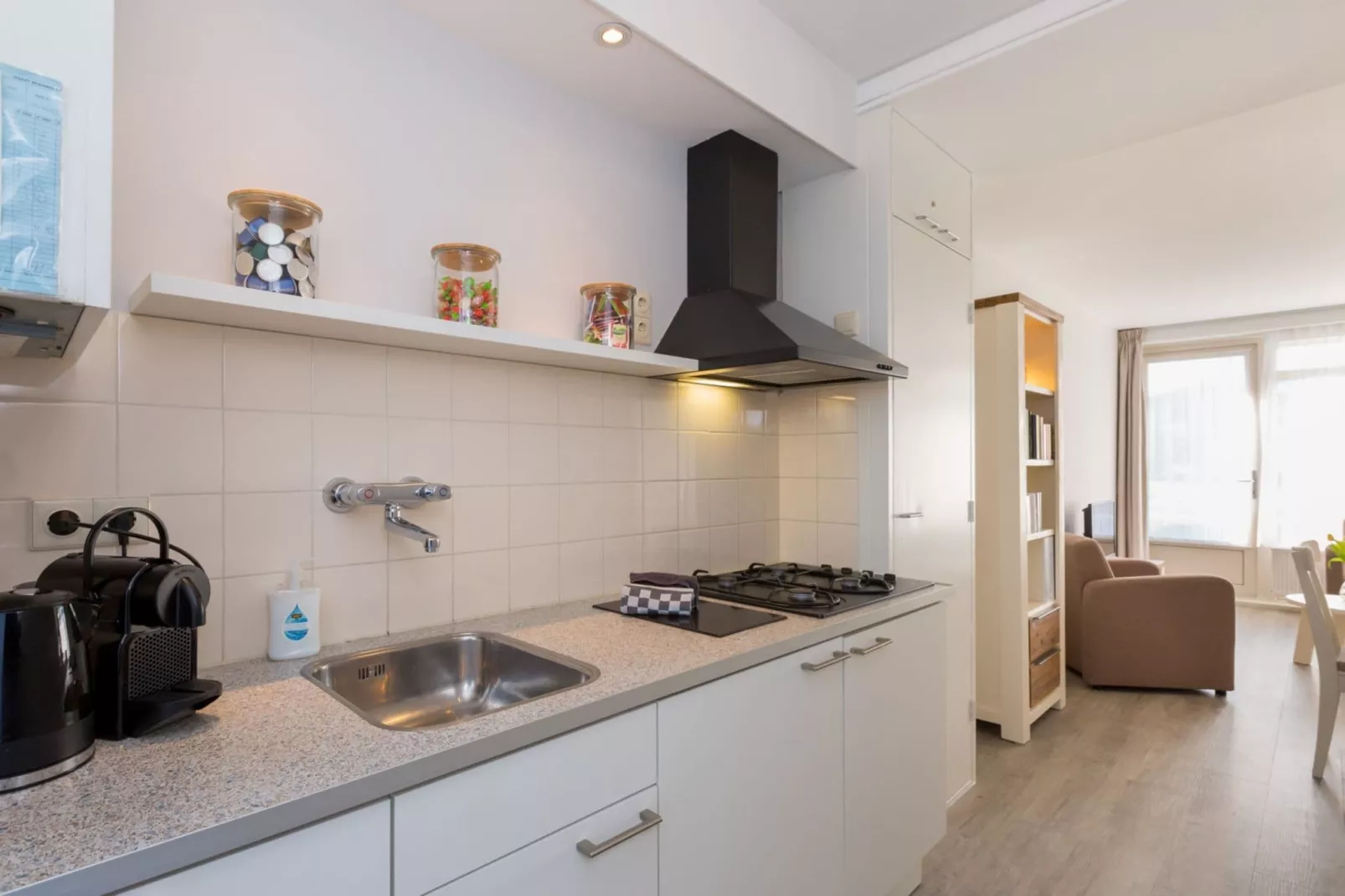 Kurhaus- appartement 5 Zoutelande-Keuken