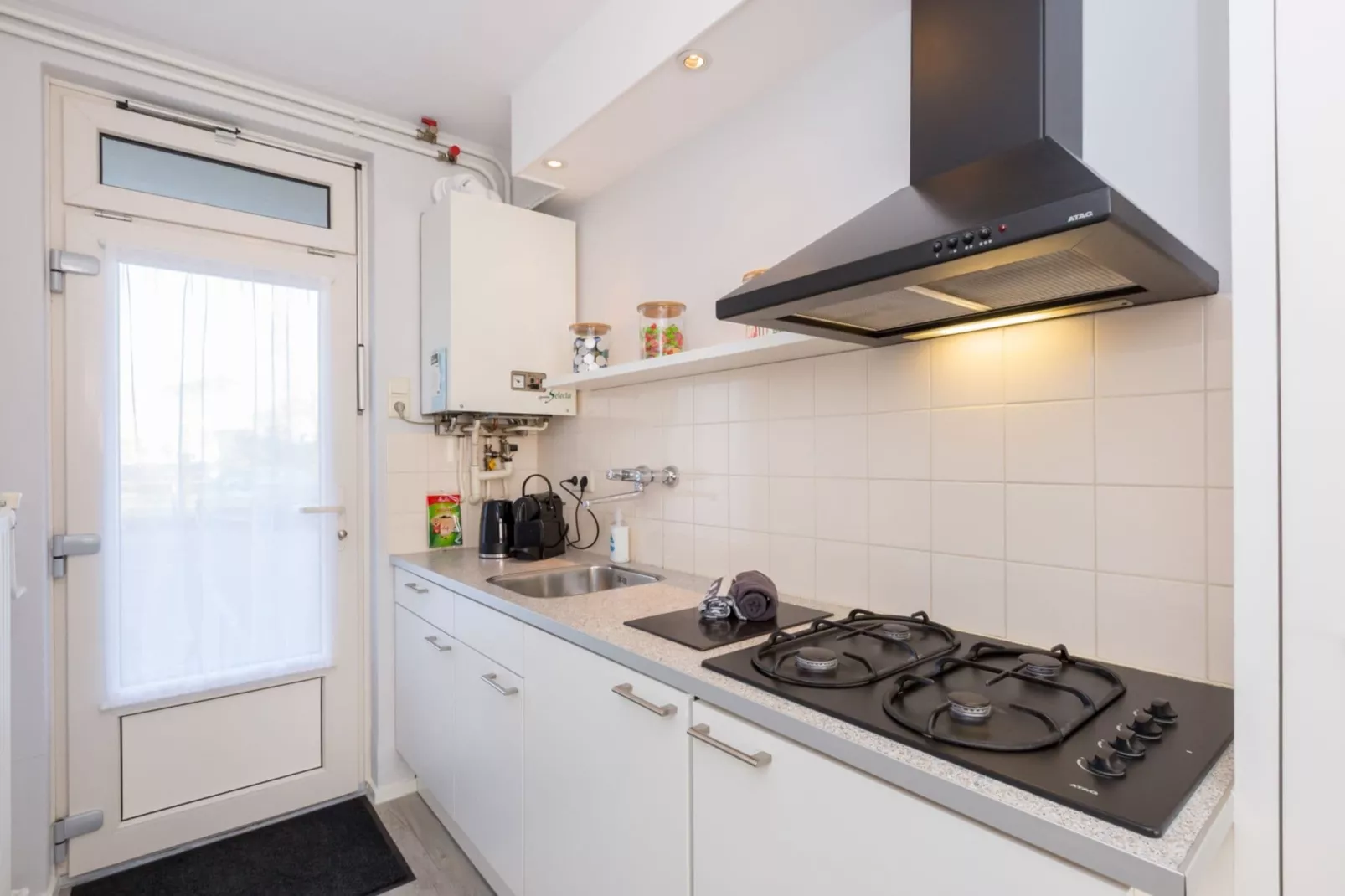 Kurhaus- appartement 5 Zoutelande-Keuken