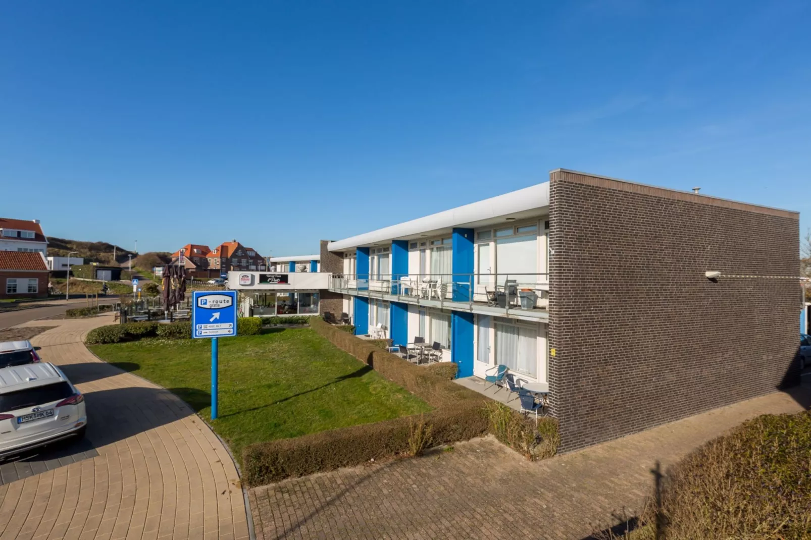 Kurhaus- appartement 5 Zoutelande-Buitenkant zomer