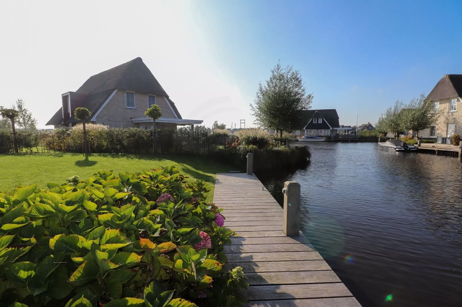 Friese Meren Villa's 16-Tuinen zomer