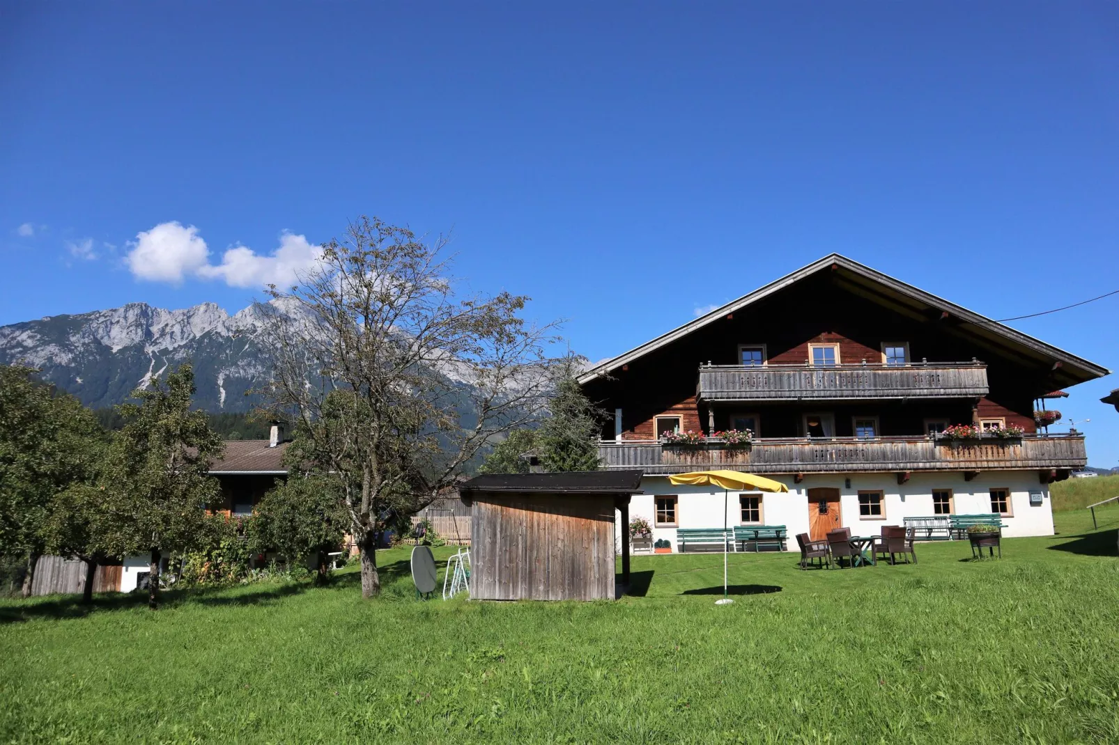 Ferienhaus am Wilden Kaiser-Buitenkant zomer