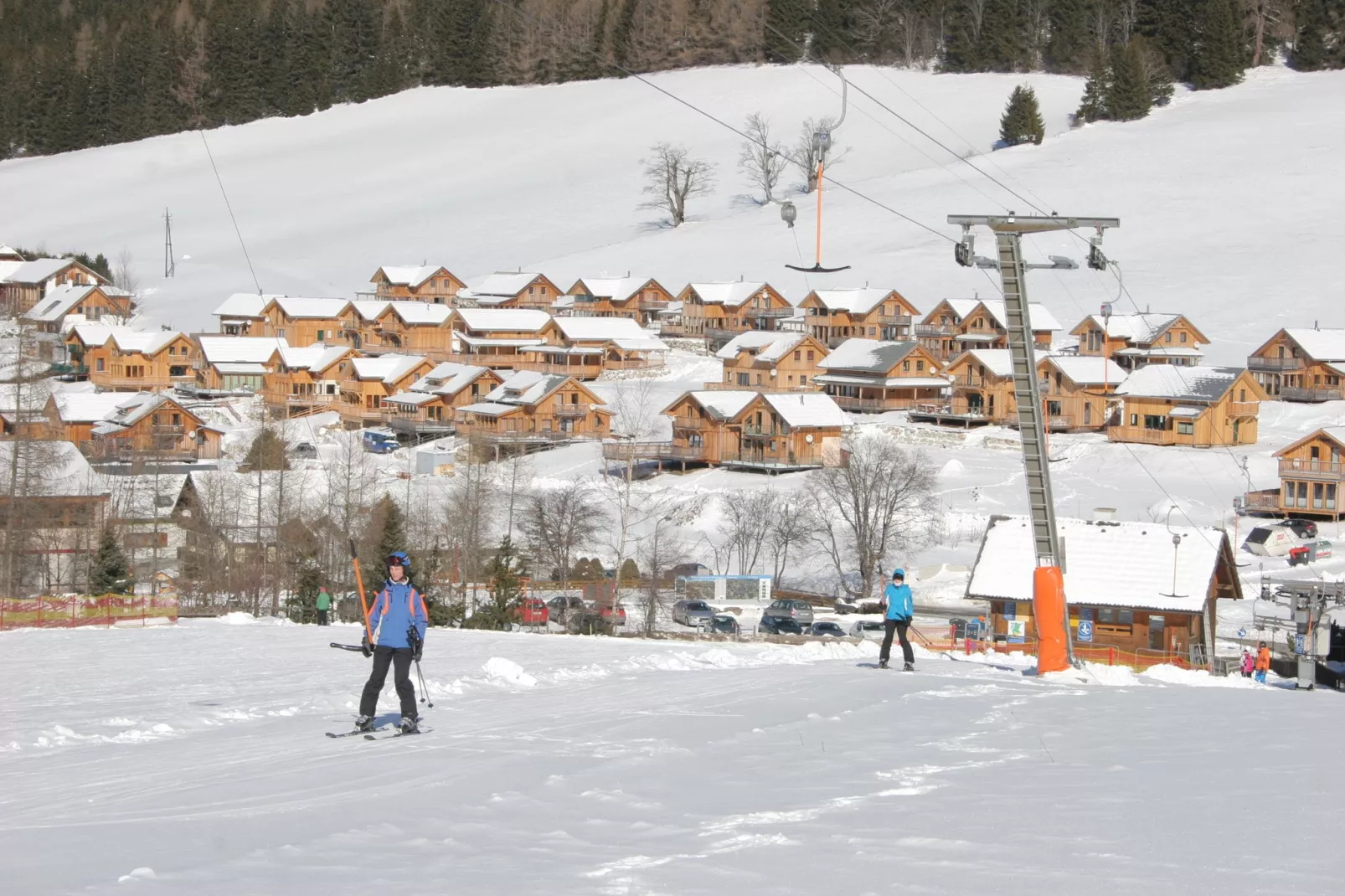 Luxe chalet in Hohentauern met adembenemend uitzicht-Gebied winter 1km