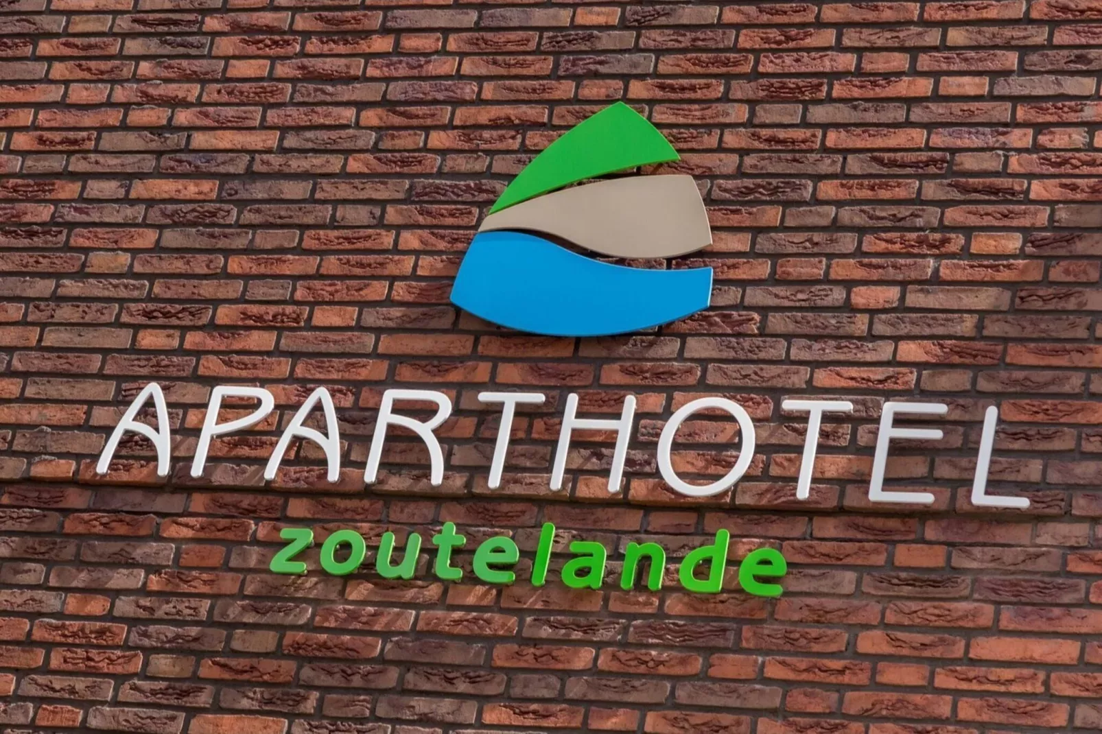 Aparthotel Zoutelande - Luxe 3-persoons appartement-Buitenkant zomer