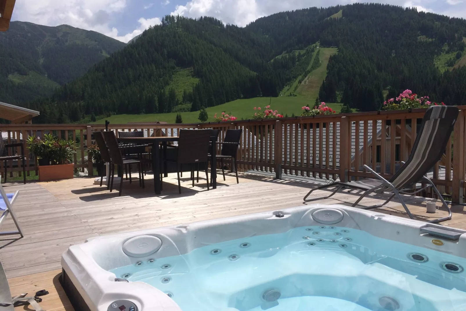 Alpen Chalet Wolkenheim-Terrasbalkon