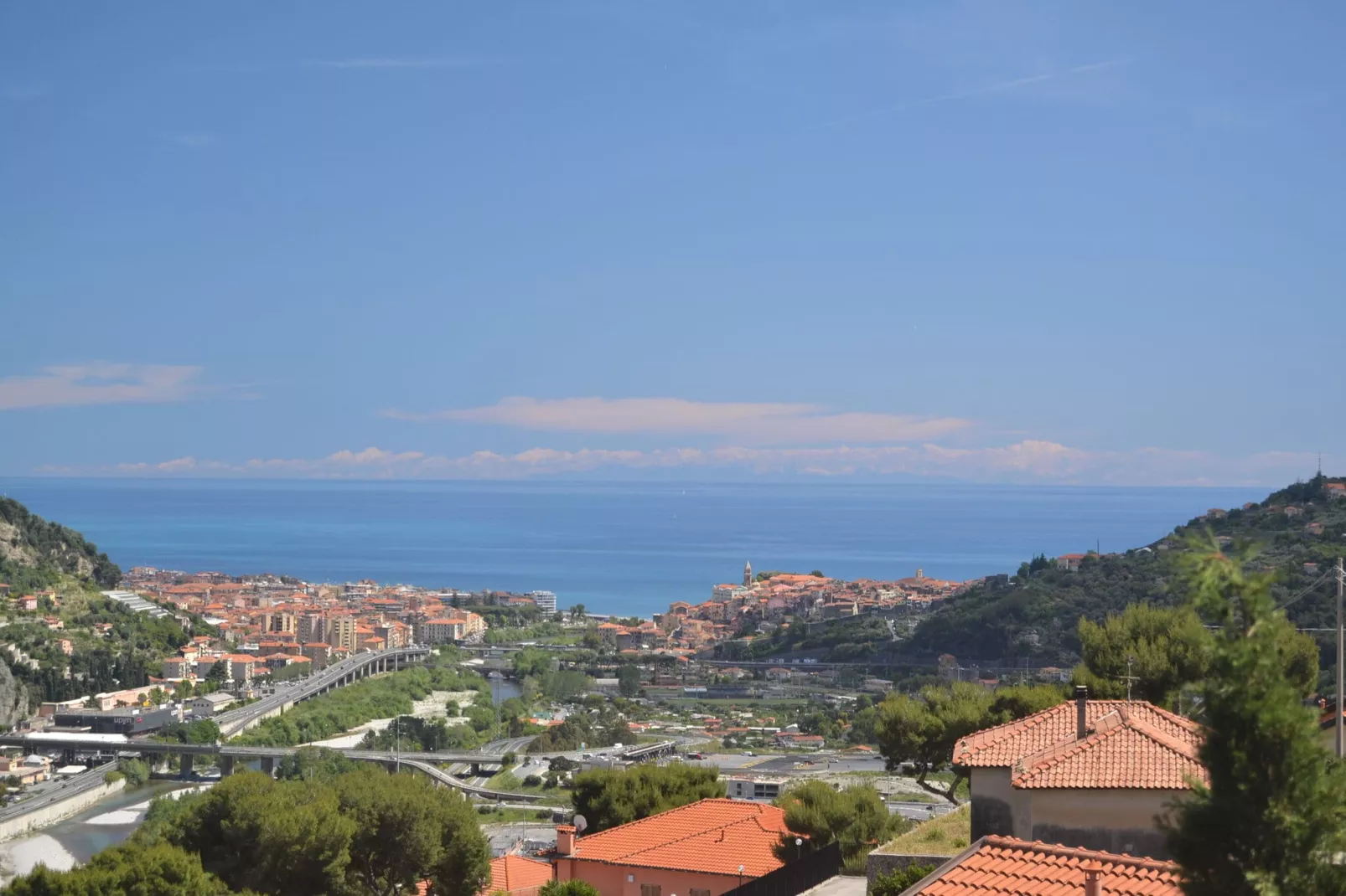 Ventimiglia-Uitzicht zomer