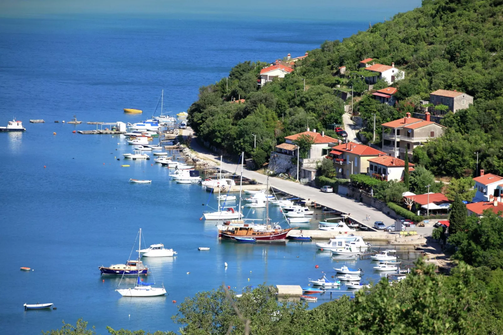 Villa Gelci-Gebieden zomer 1km