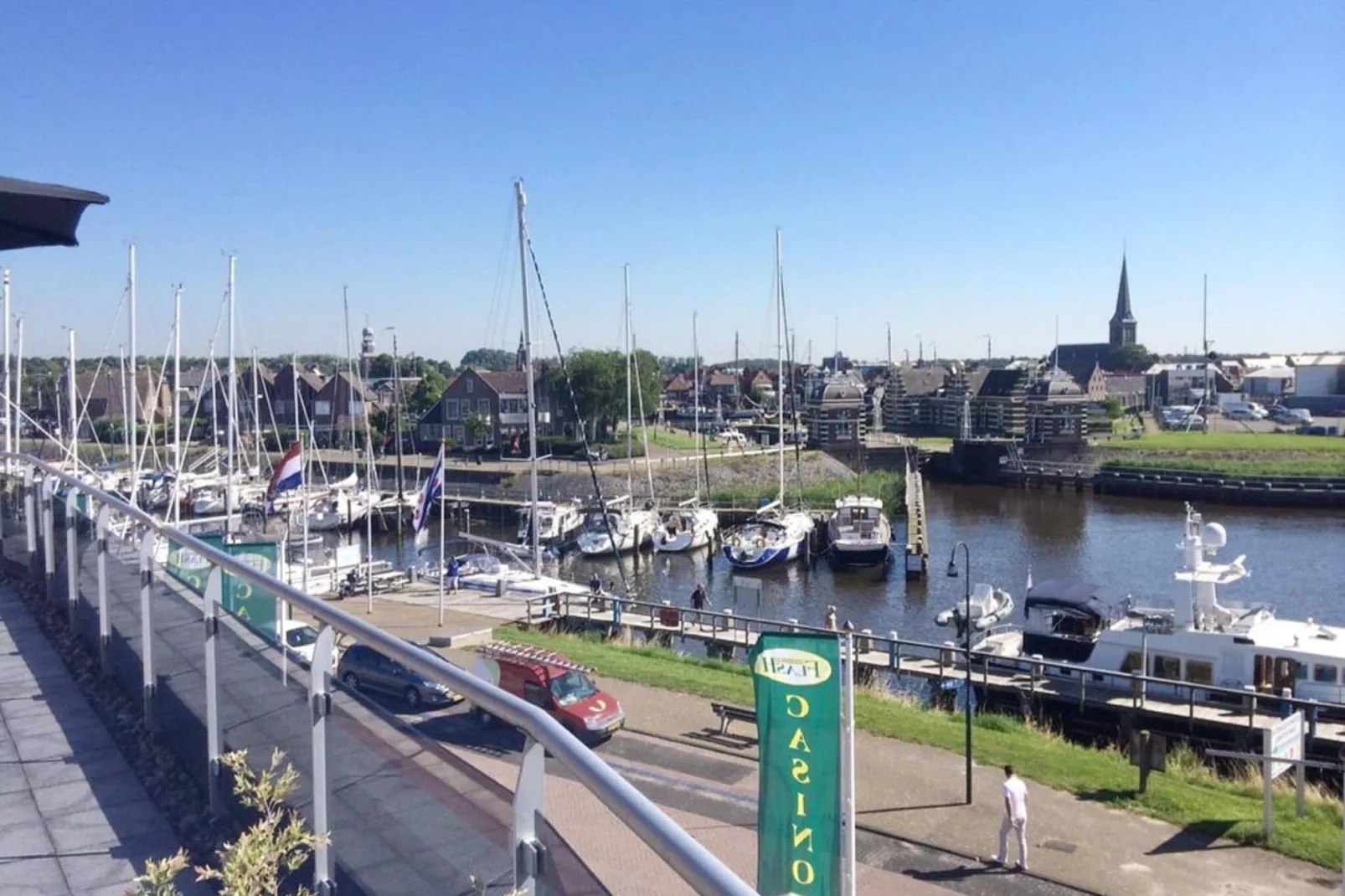 Havenlodge met airco en TV, op een vakantiepark, centrum Lemmer op loopafstand-Gebieden zomer 1km