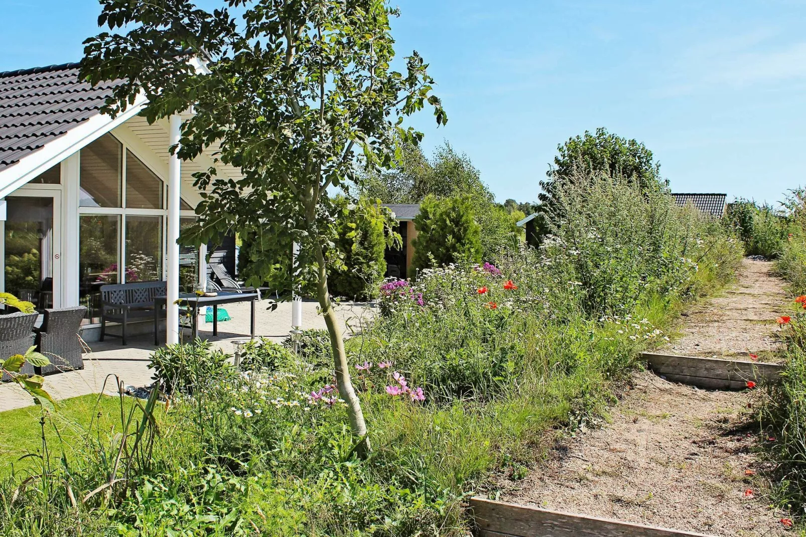 Ruim huisdiervriendelijk plattelandshuis in Idestrup-Buitenlucht