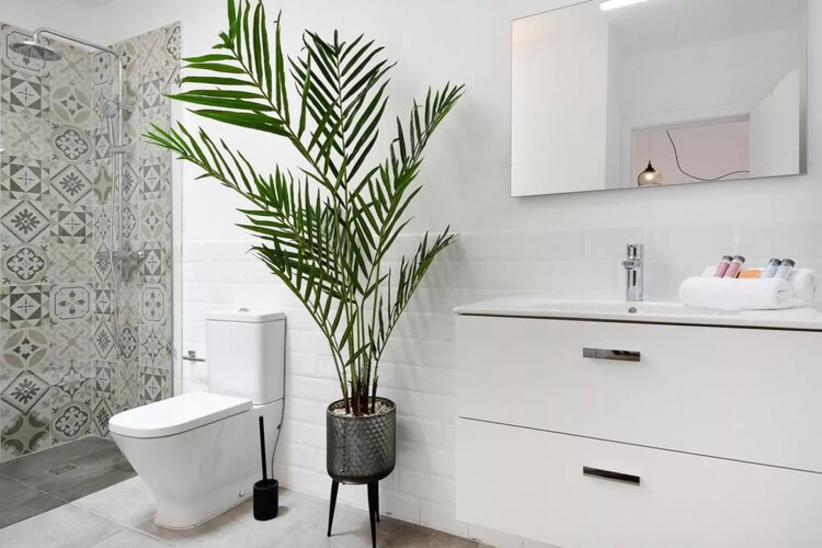 Suites Costa Teguise / 4 pax-Suite-Badkamer