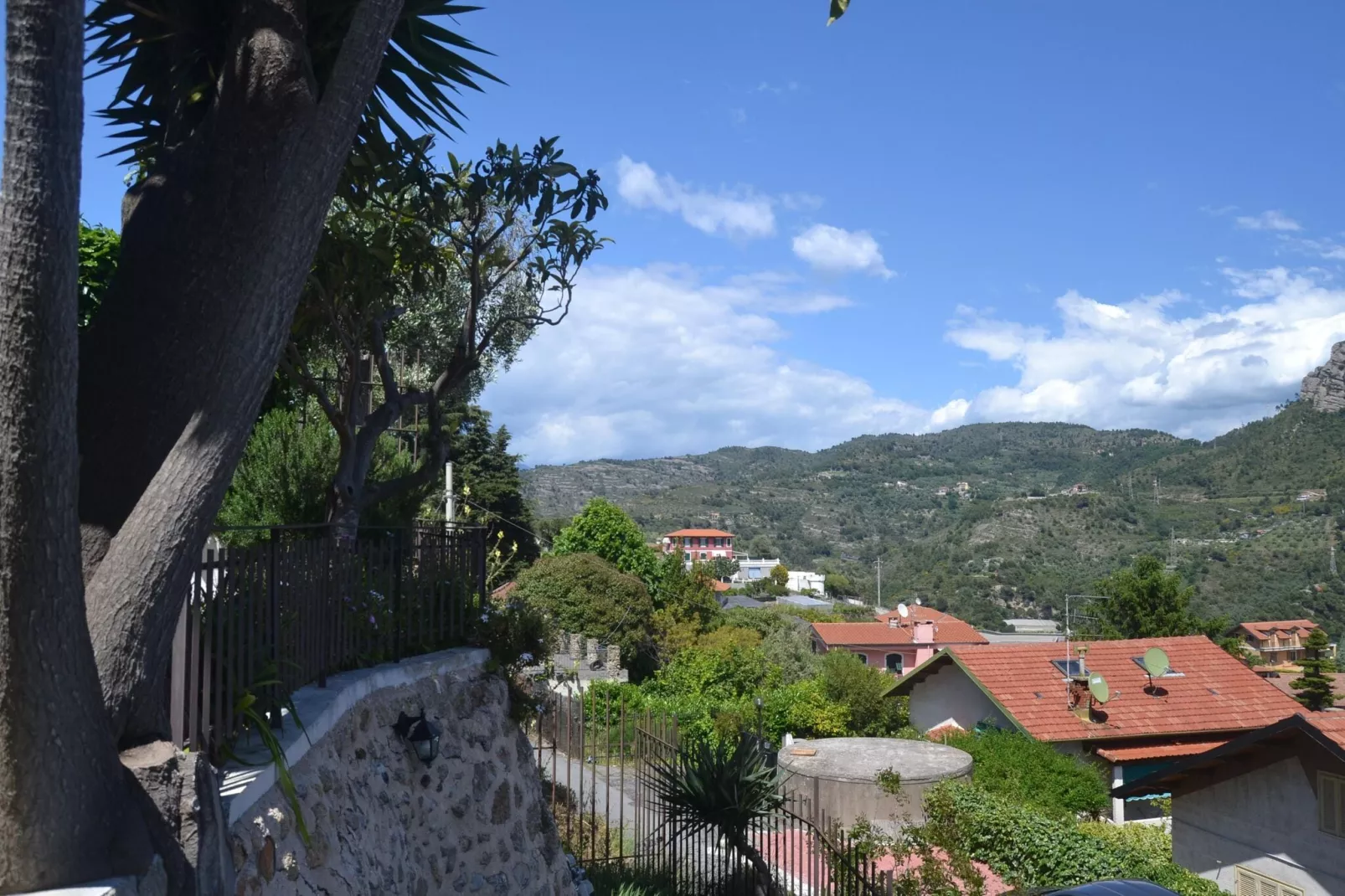 Casa nuova Ventimiglia-Uitzicht zomer