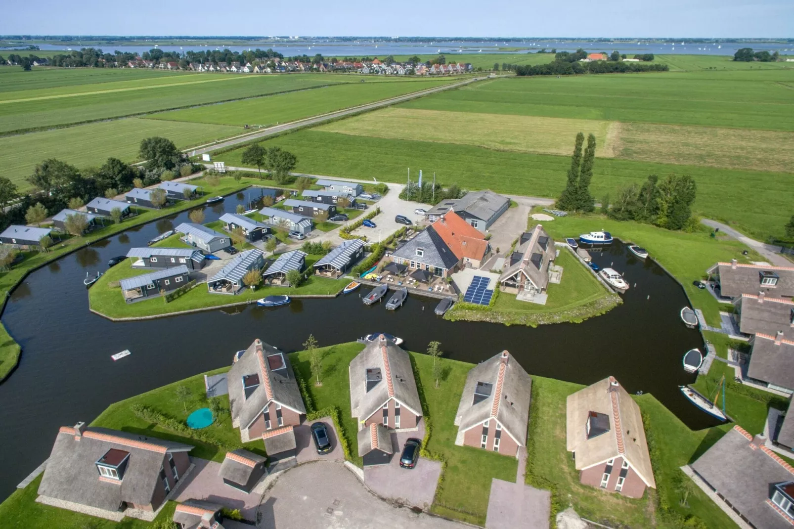 Waterpark Terkaple 1-Buitenkant zomer