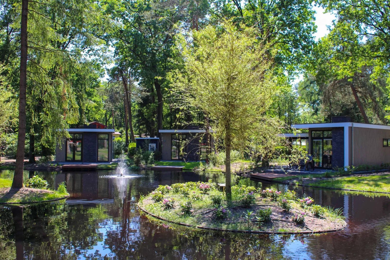 Vakantiepark De Rimboe & De Woeste Hoogte 28-Buitenkant zomer