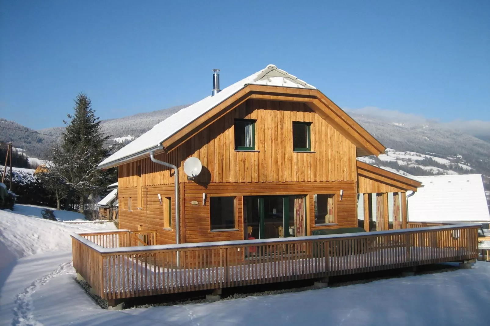 Chalet Sjenharieja-Exterieur winter