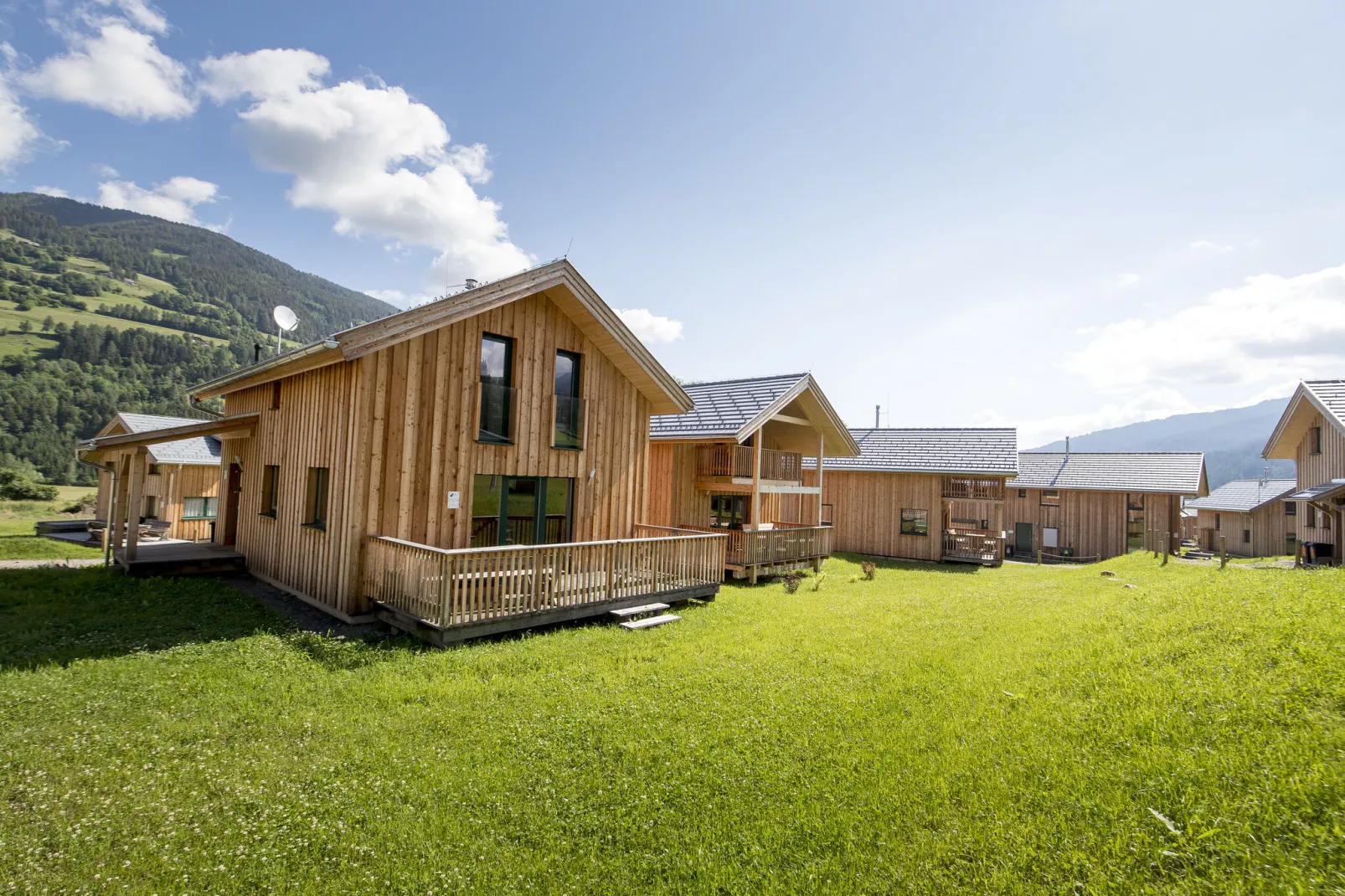 Kreischberg Chalets 37-Buitenkant zomer