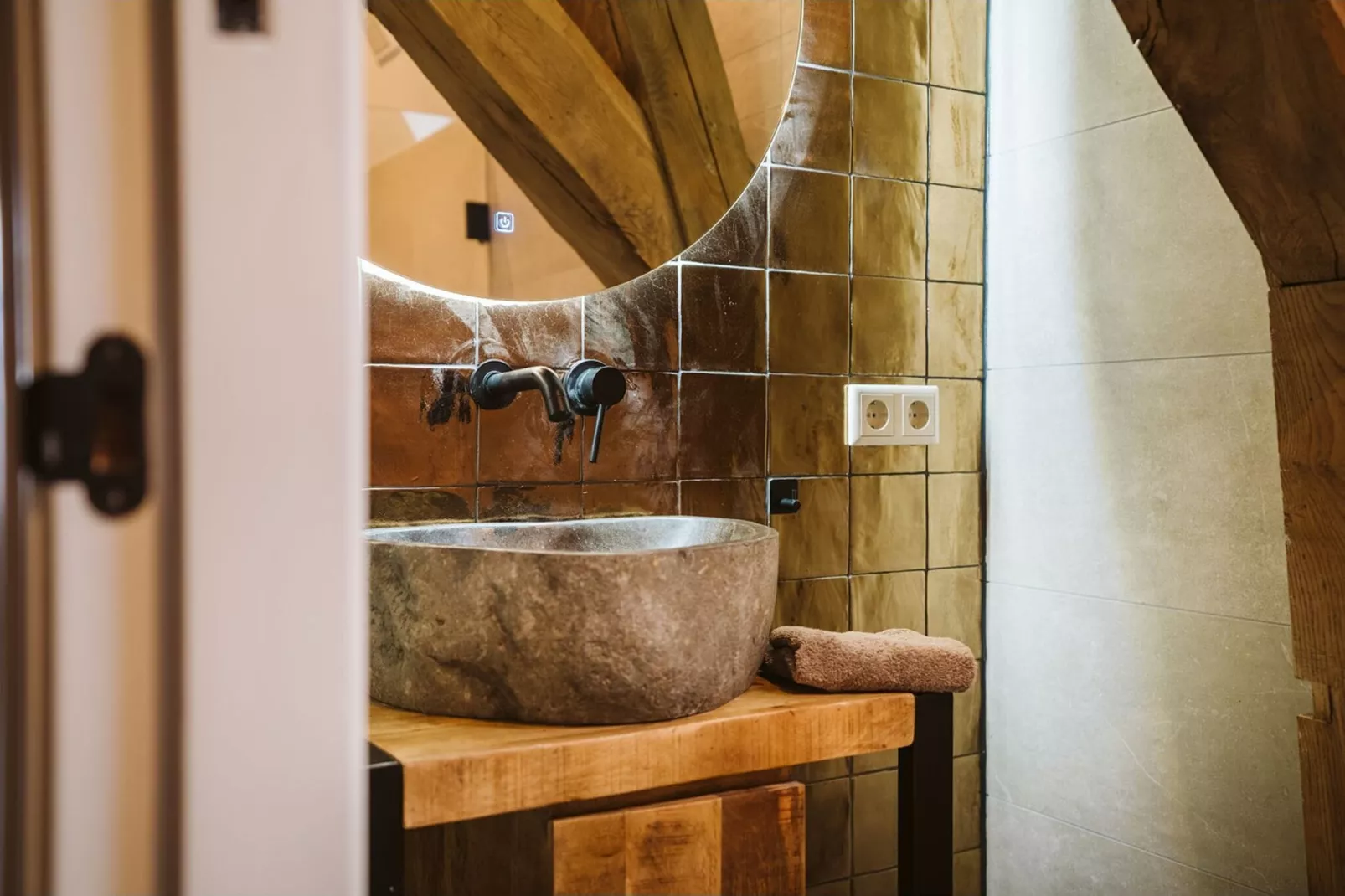 Gouden Leeuw - Jungle room-Badkamer