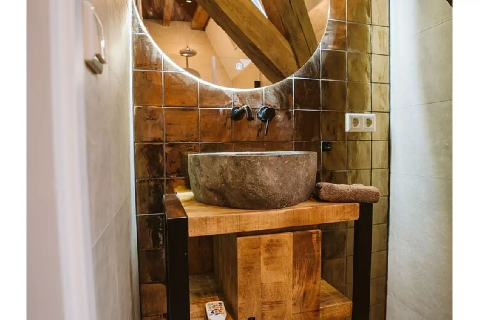 Gouden Leeuw - Jungle room-Badkamer