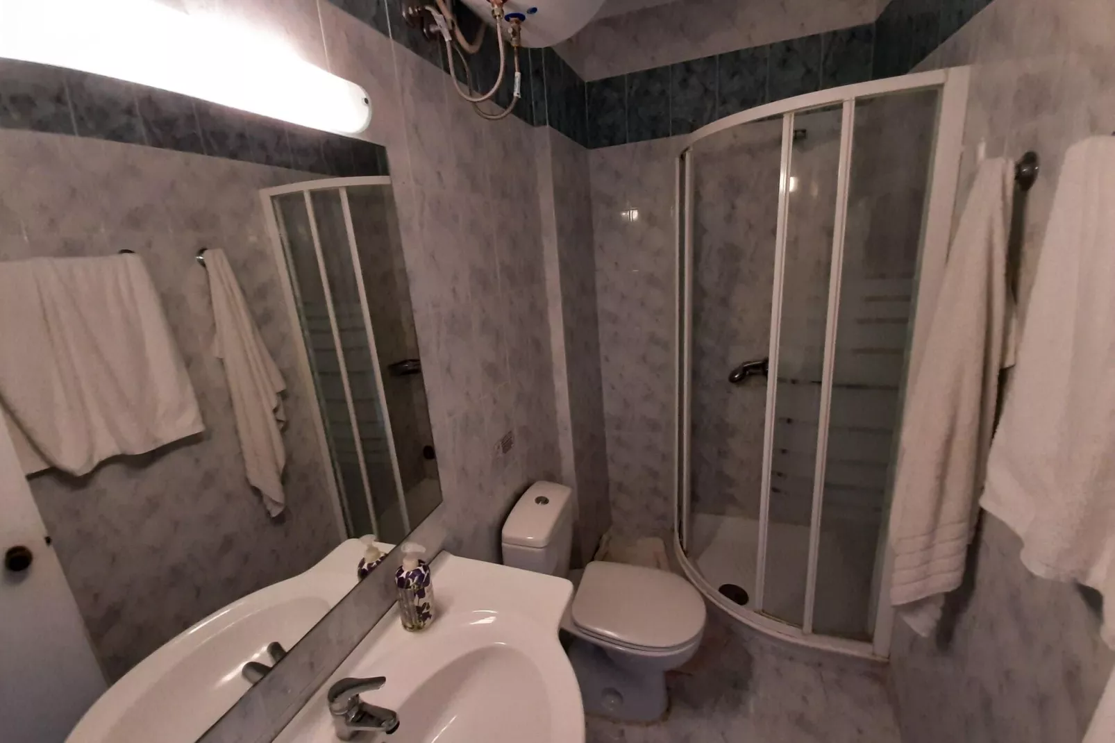 Andromaches Apartments Apartment A-Badkamer