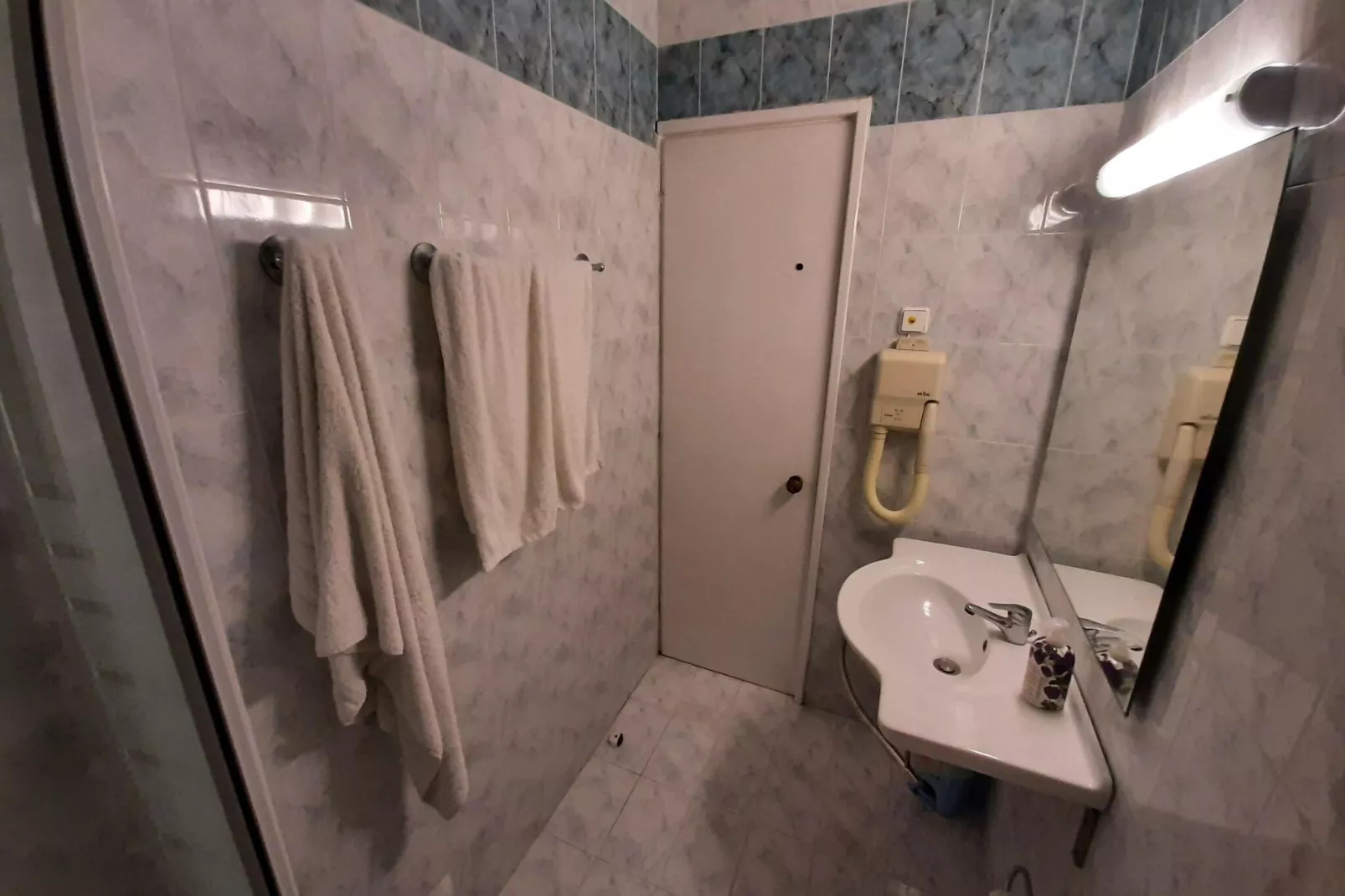 Andromaches Apartments Apartment A-Badkamer