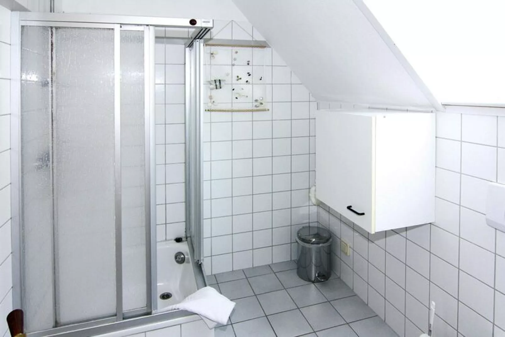 2-Raum-App EG Terrasse Peerkoppel klein 40 qm-Badkamer