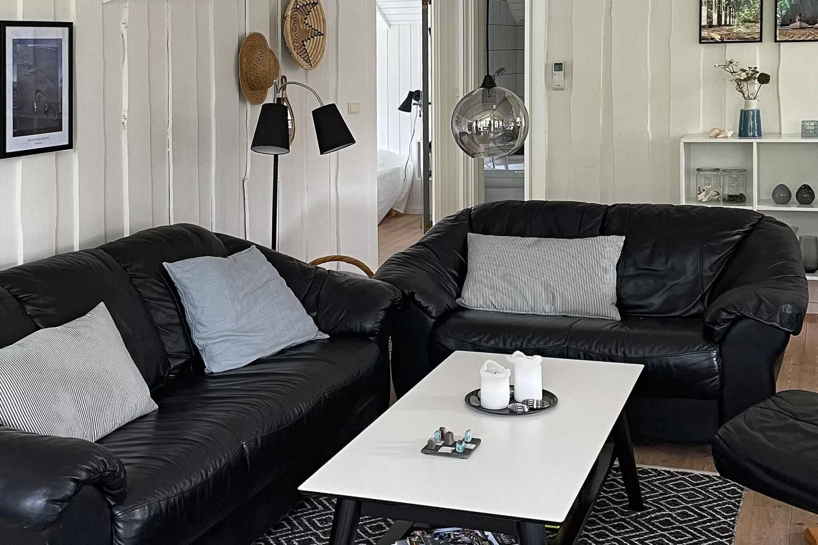 Ruim plattelandshuis in Hemmet met overdekt terras-Binnen