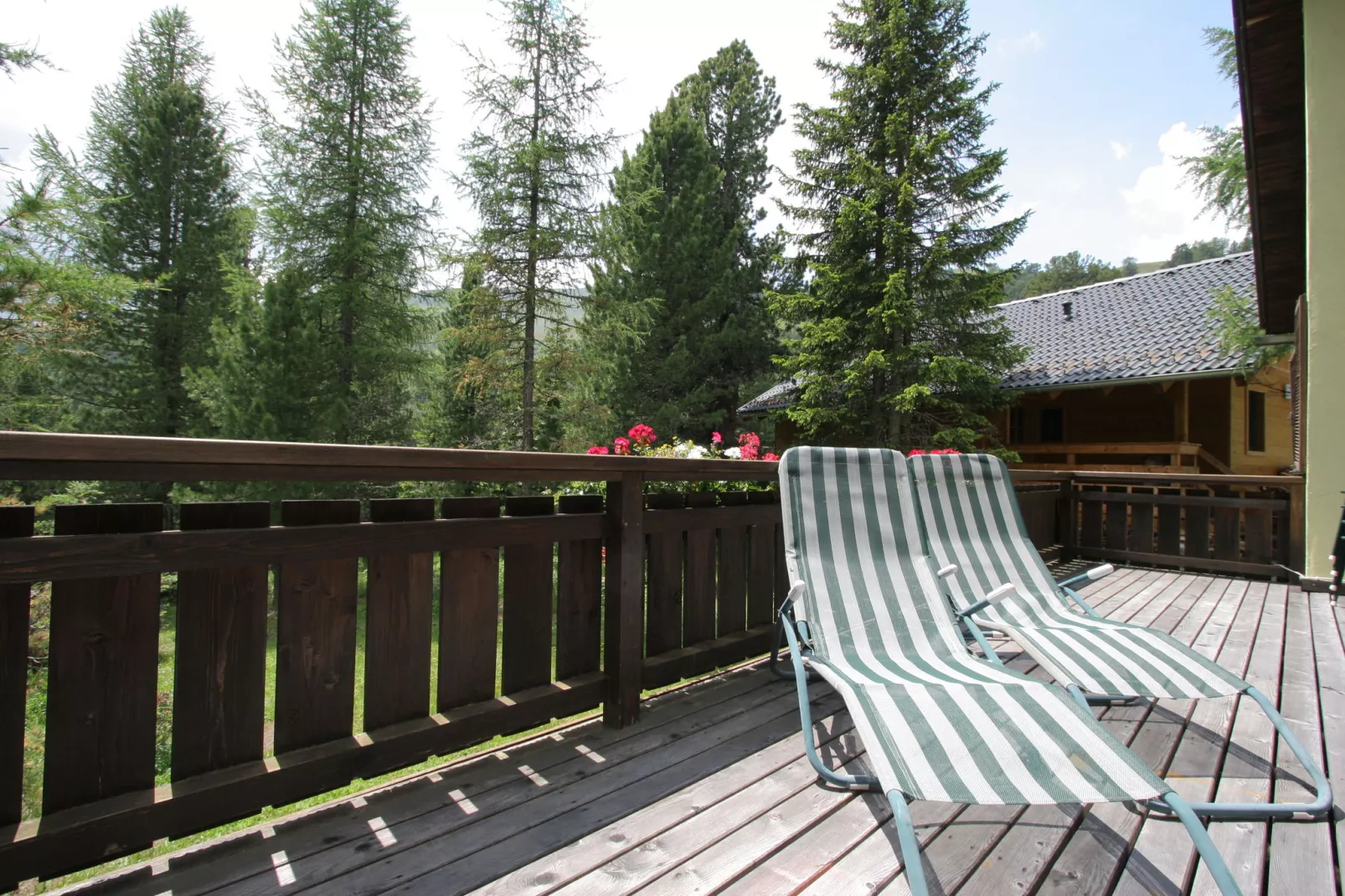 Haus Alpenröslein-Terrasbalkon