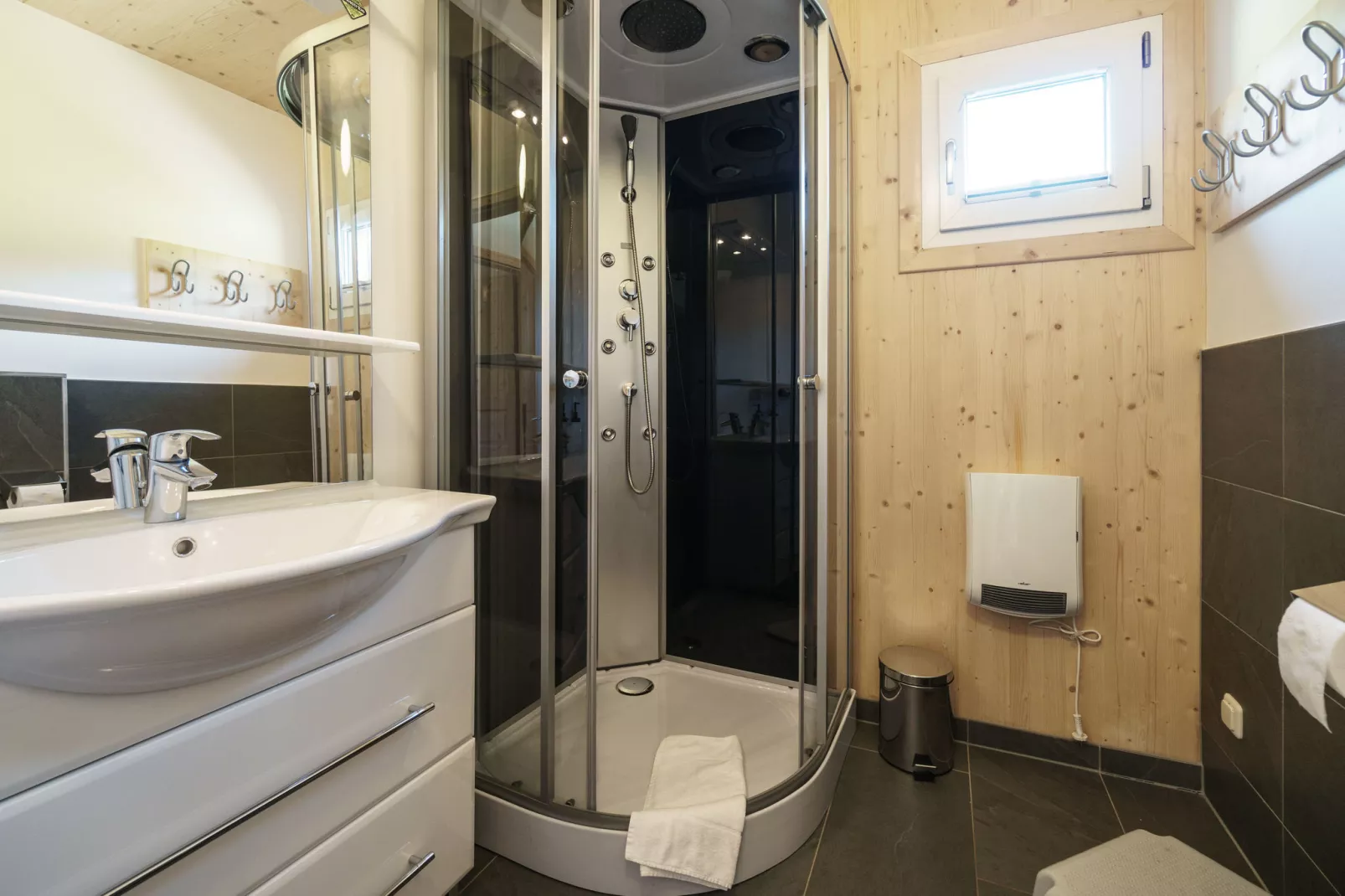 Kreischberg Chalets 27-Badkamer