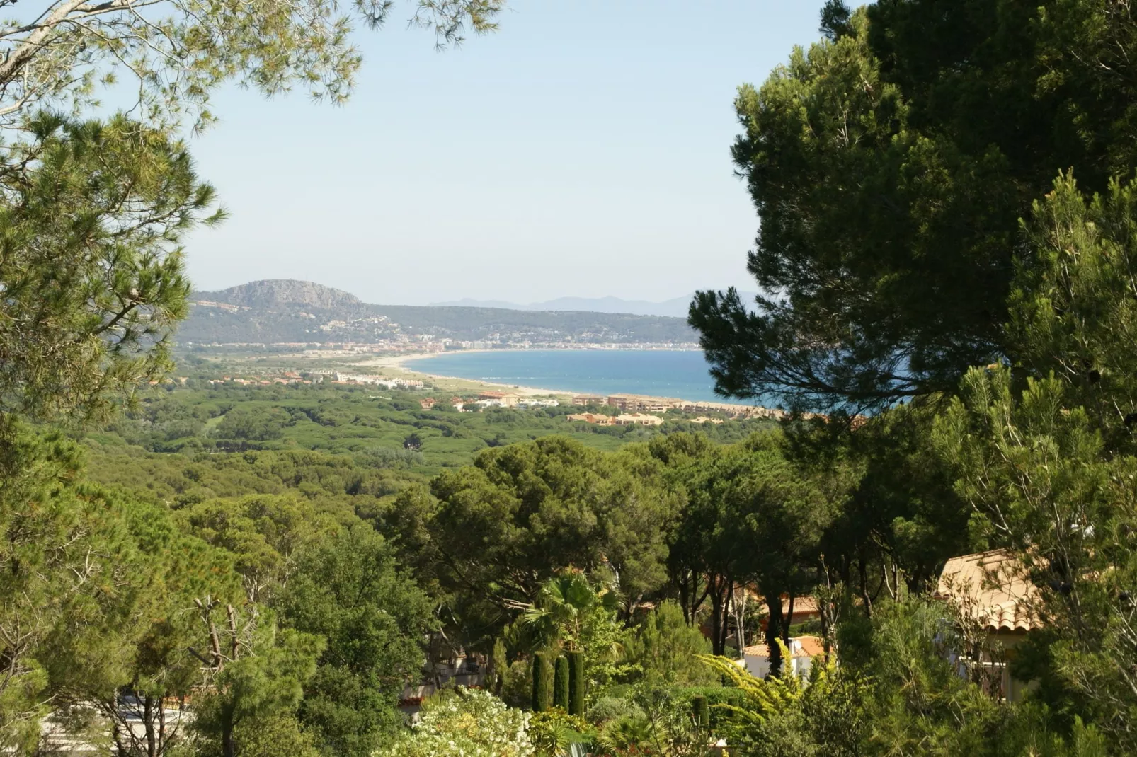 Apartamento Pals Mar-Uitzicht zomer