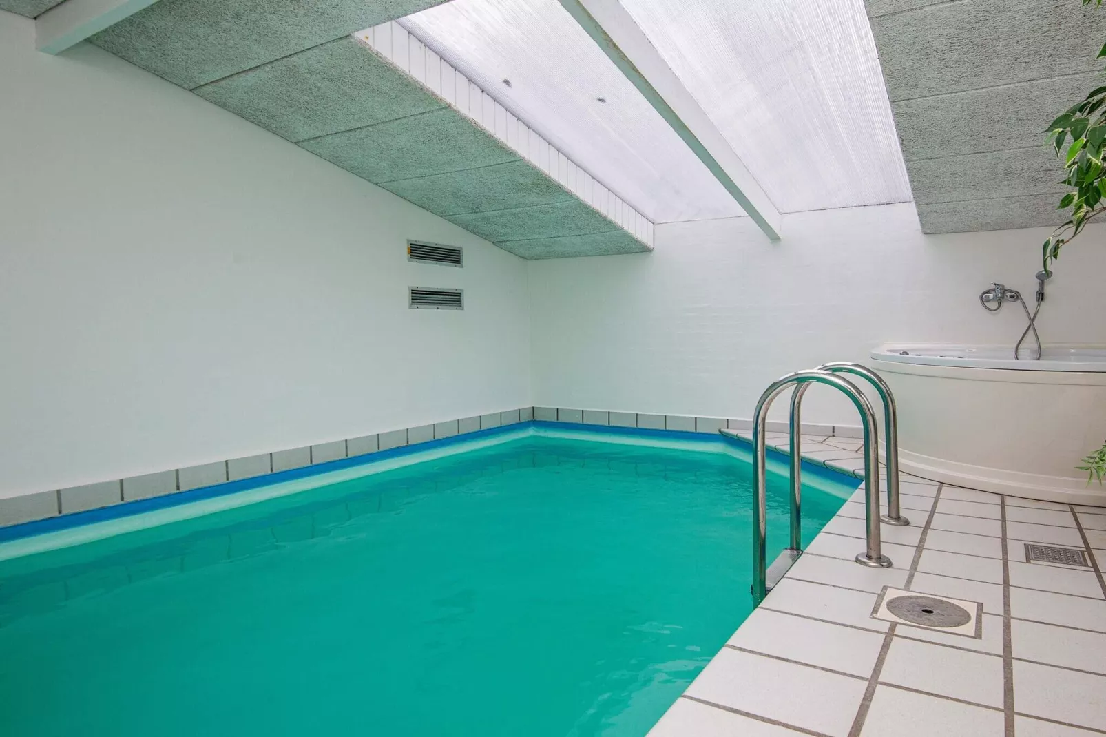14 persoons vakantie huis in Ørsted-By Traum-Zwembad