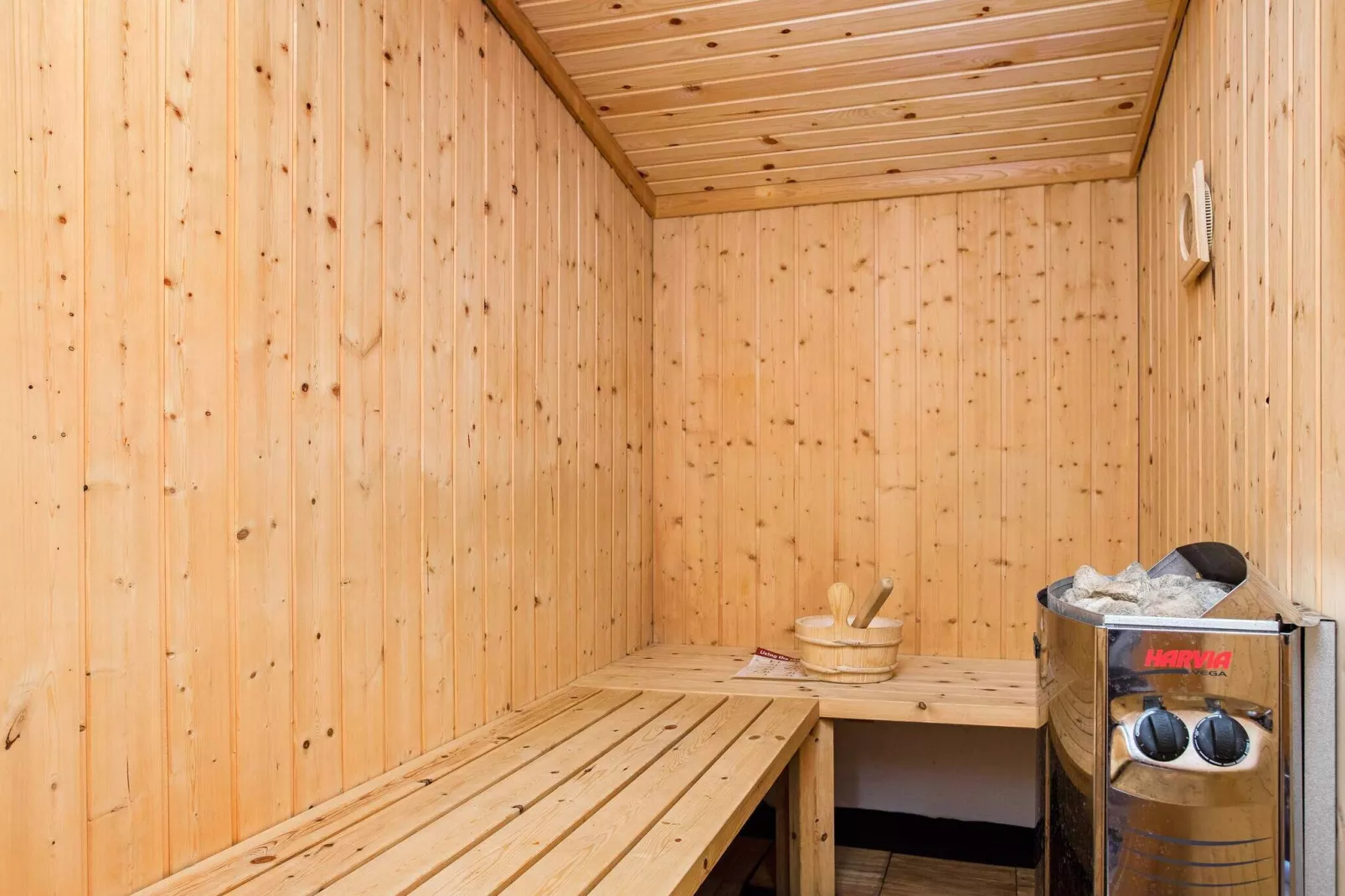 Luxe 4-sterren vakantiehuis in Væggerløse met jacuzzi-Sauna